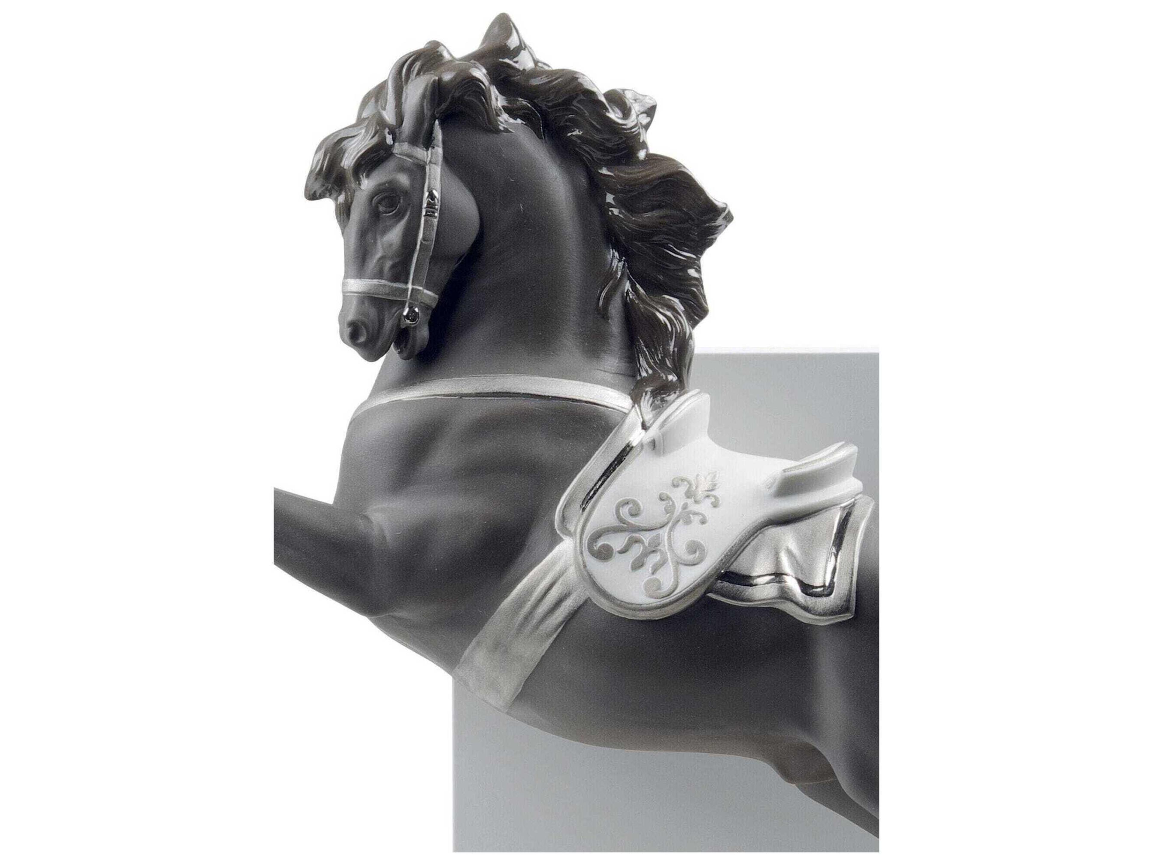 Lladro Horse On Pirouette Figurine