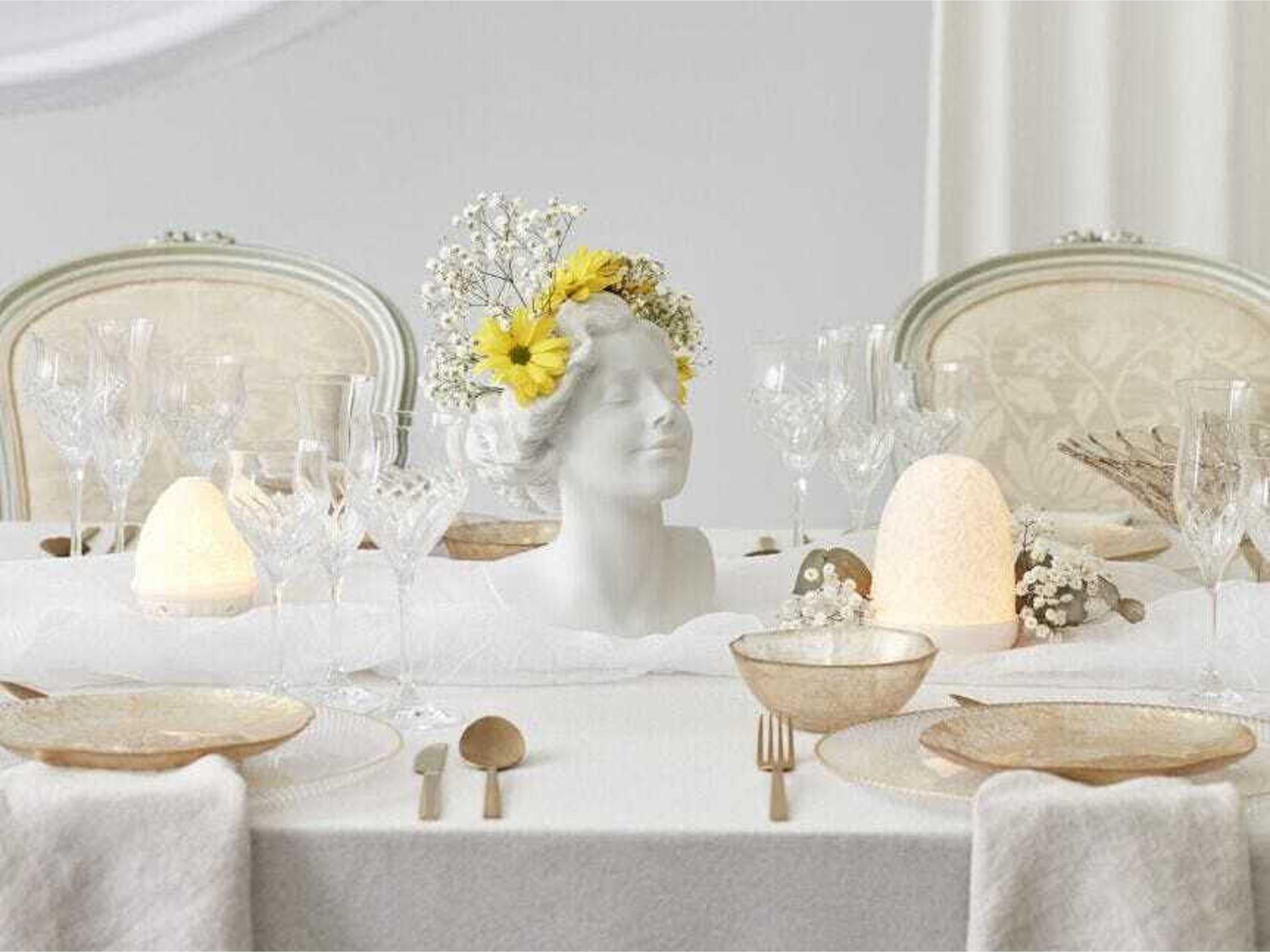 Lladro Daisy Woman Bust Vase