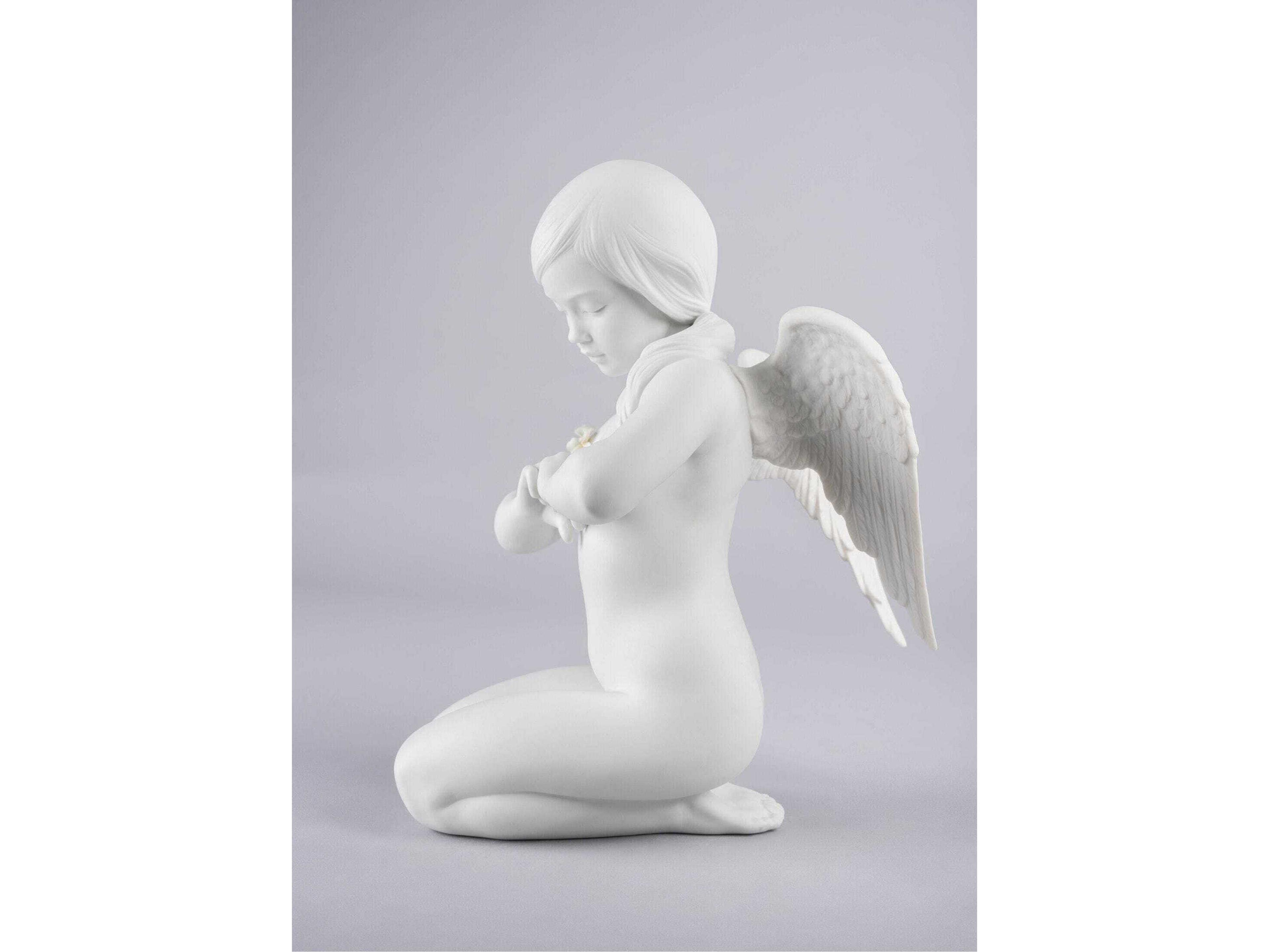 Lladro Heavenly Heart Angel Figurine