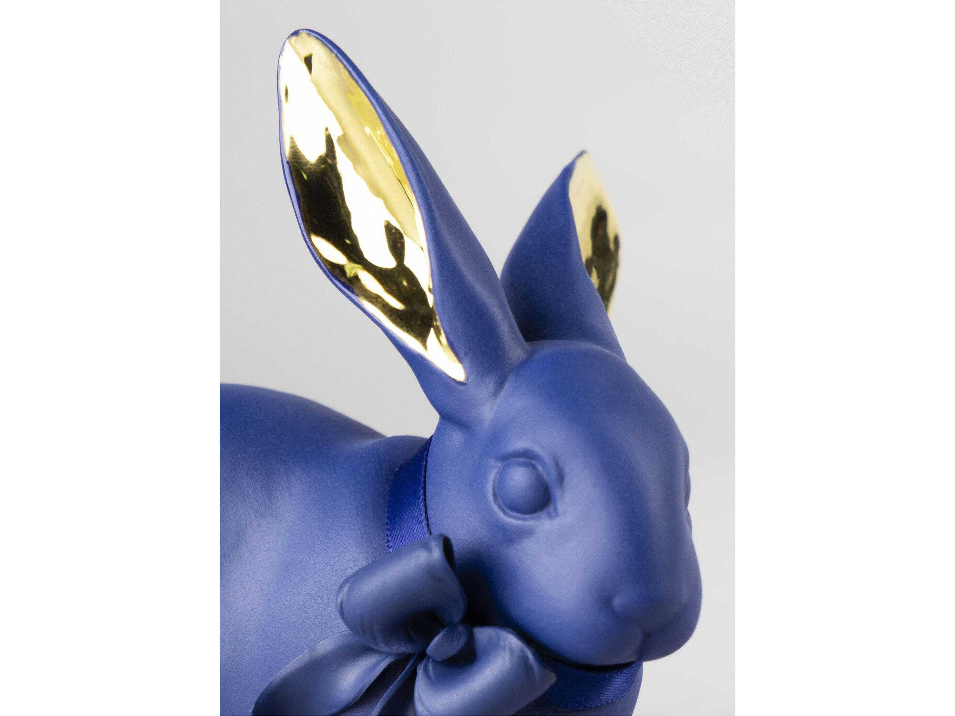 Lladro Attentive Bunny