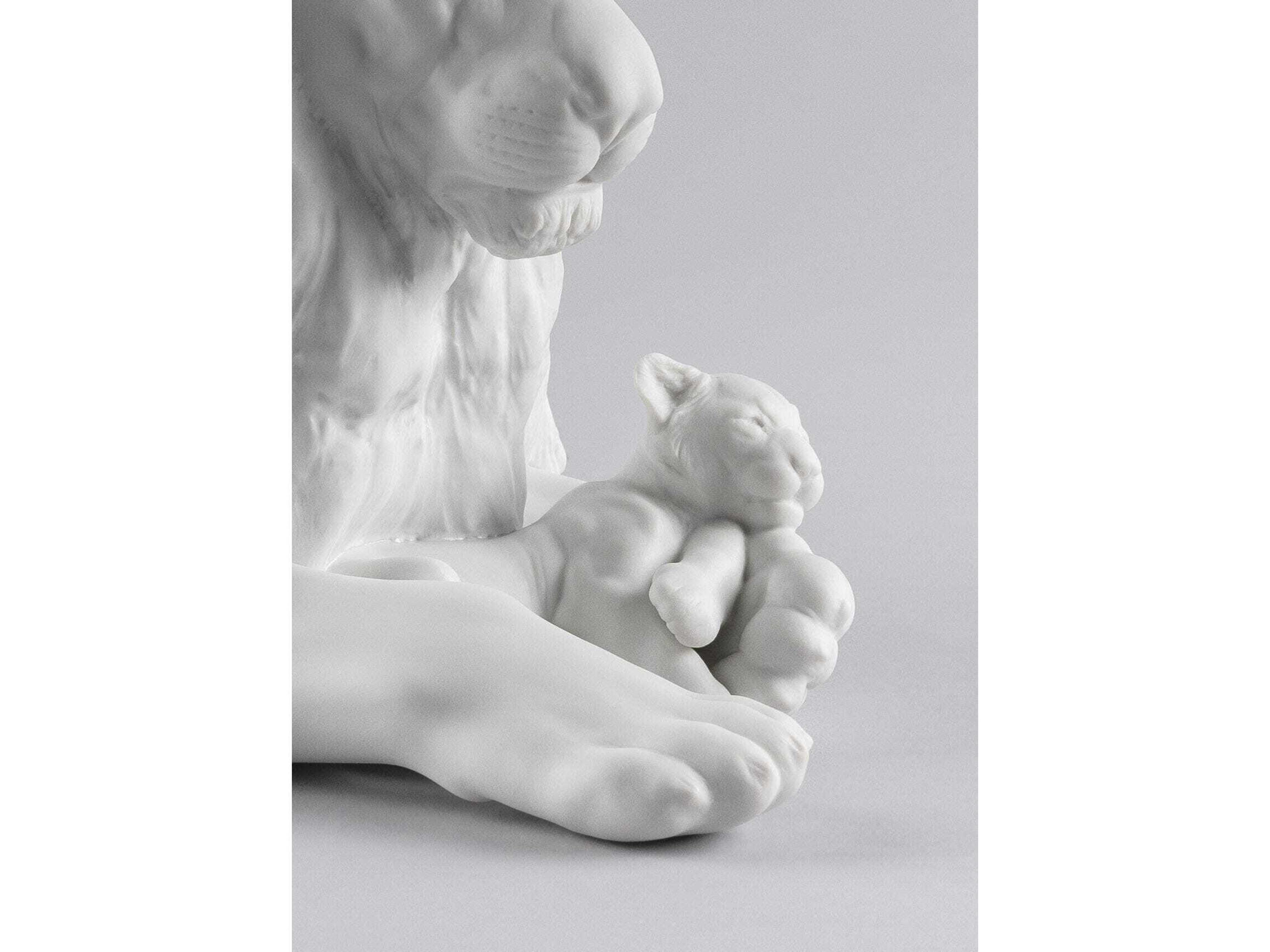 Lladro Lion with Cub Figurine