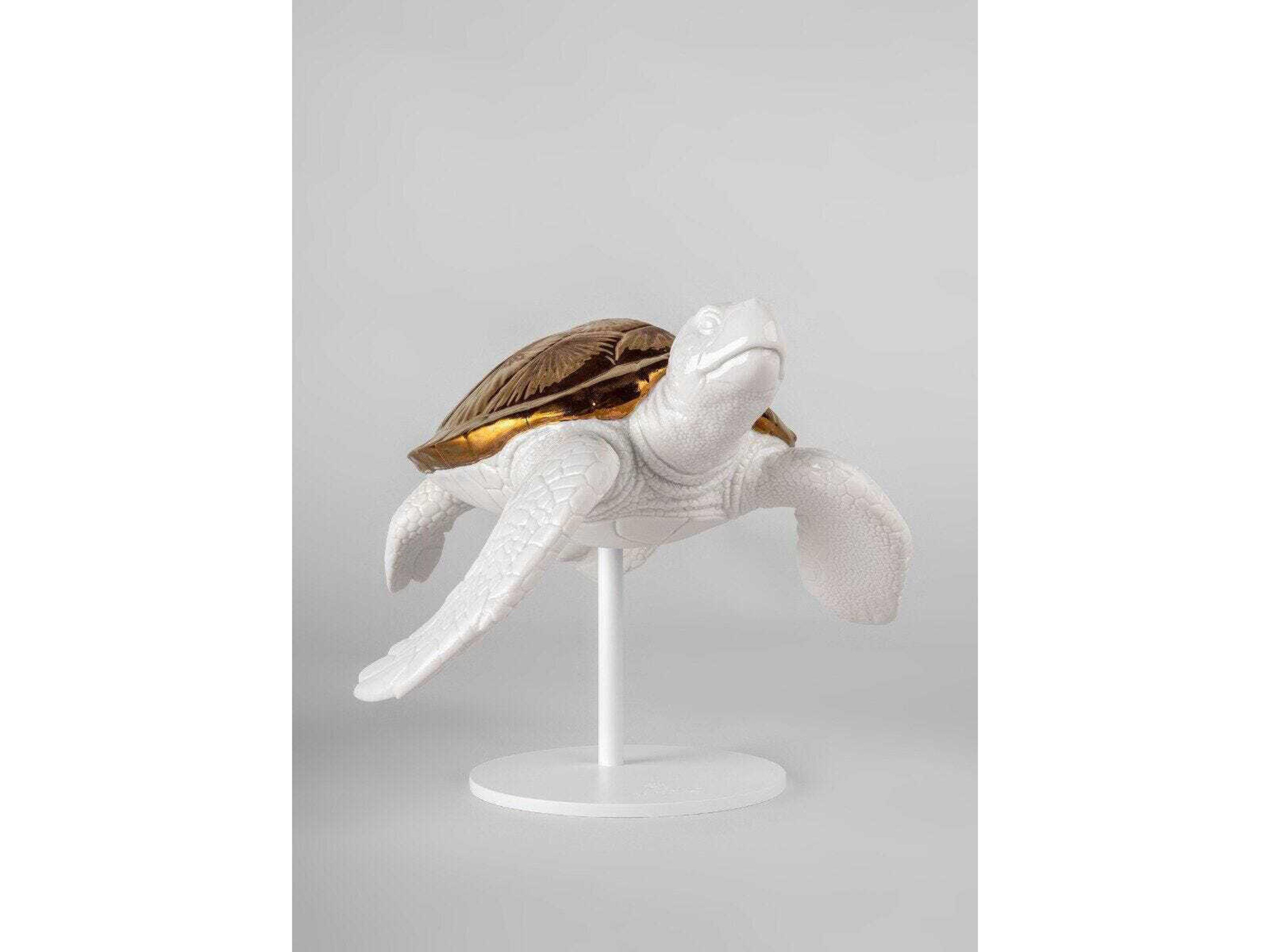 Lladro Sea Turtle-II Sculpture