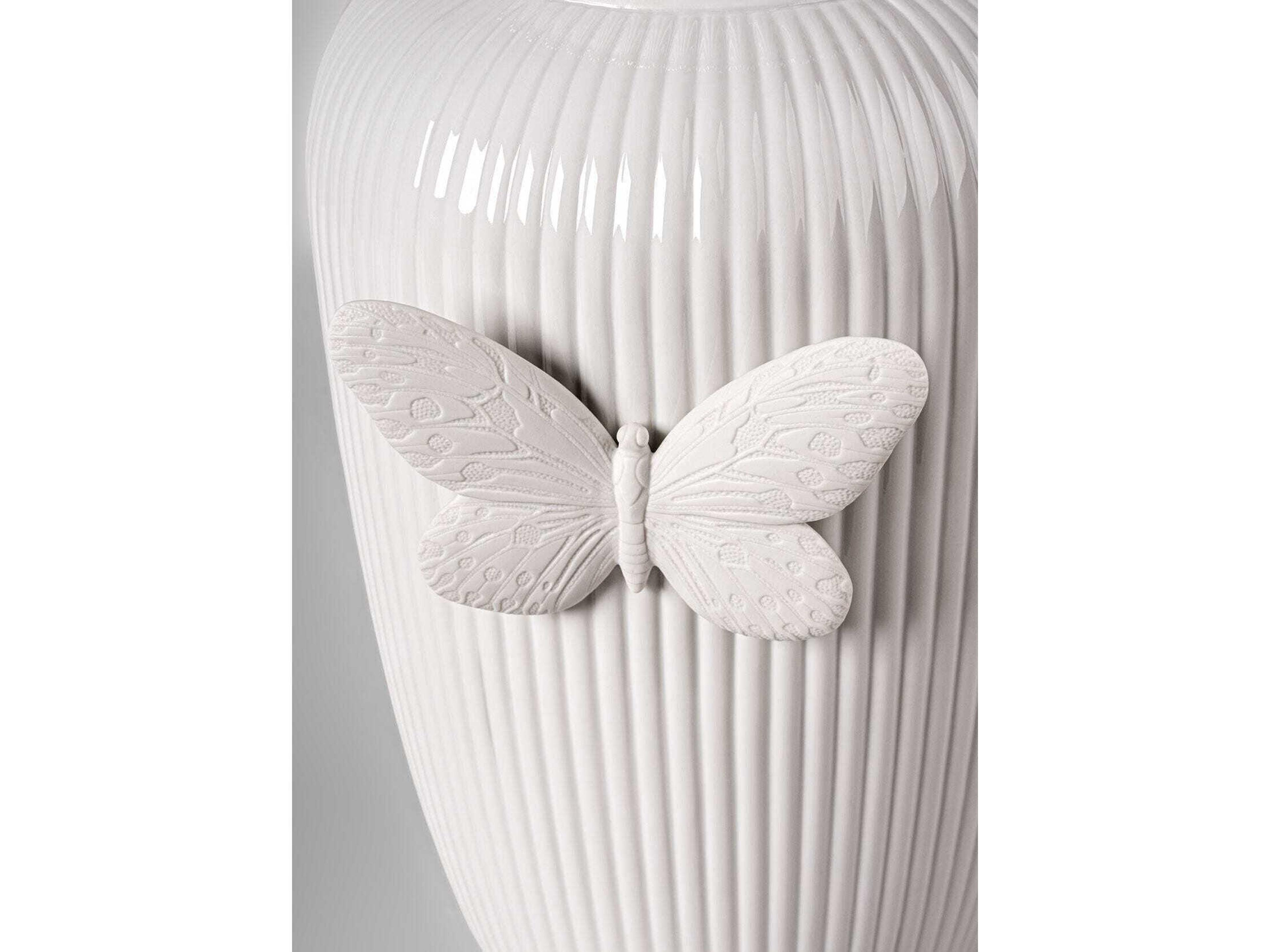Lladro Lady Luck By Olga Hanono Vase