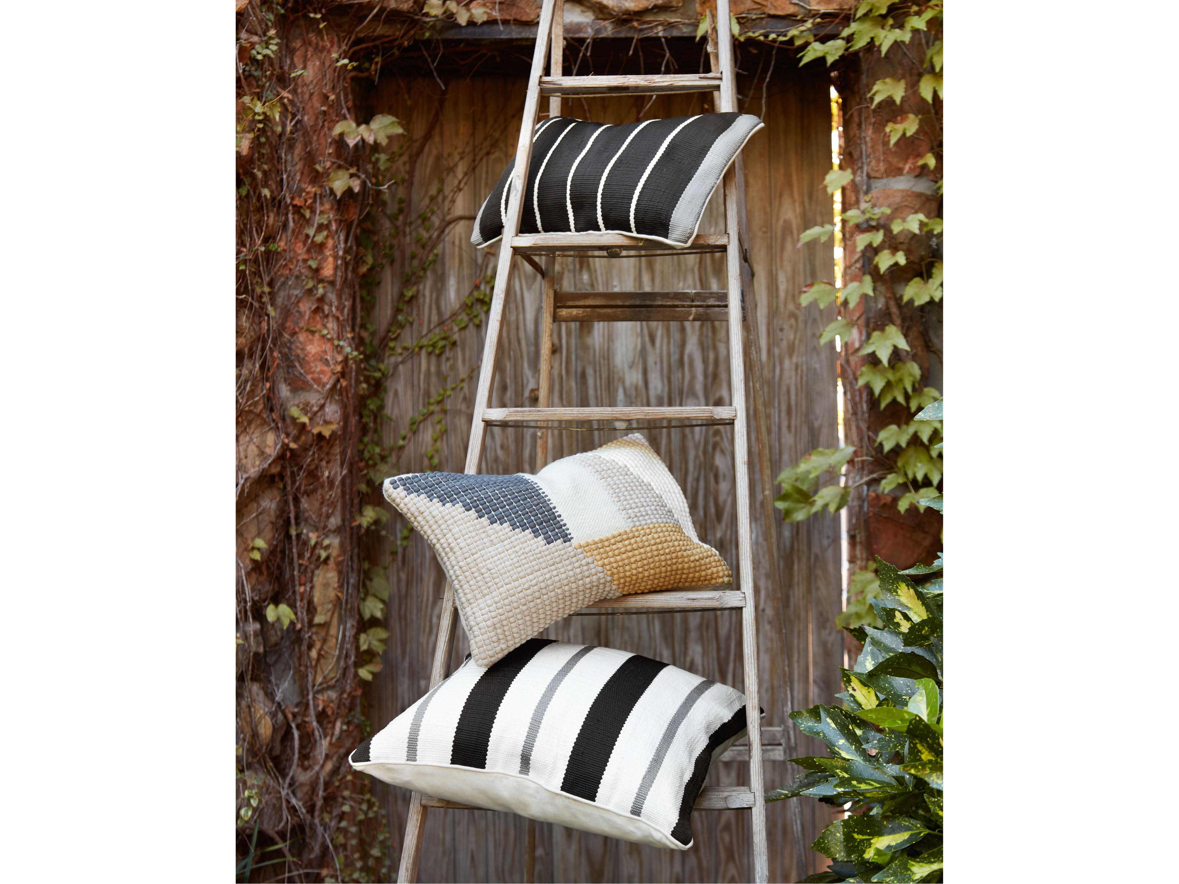 Loloi Rugs Teal / Multi Pillow