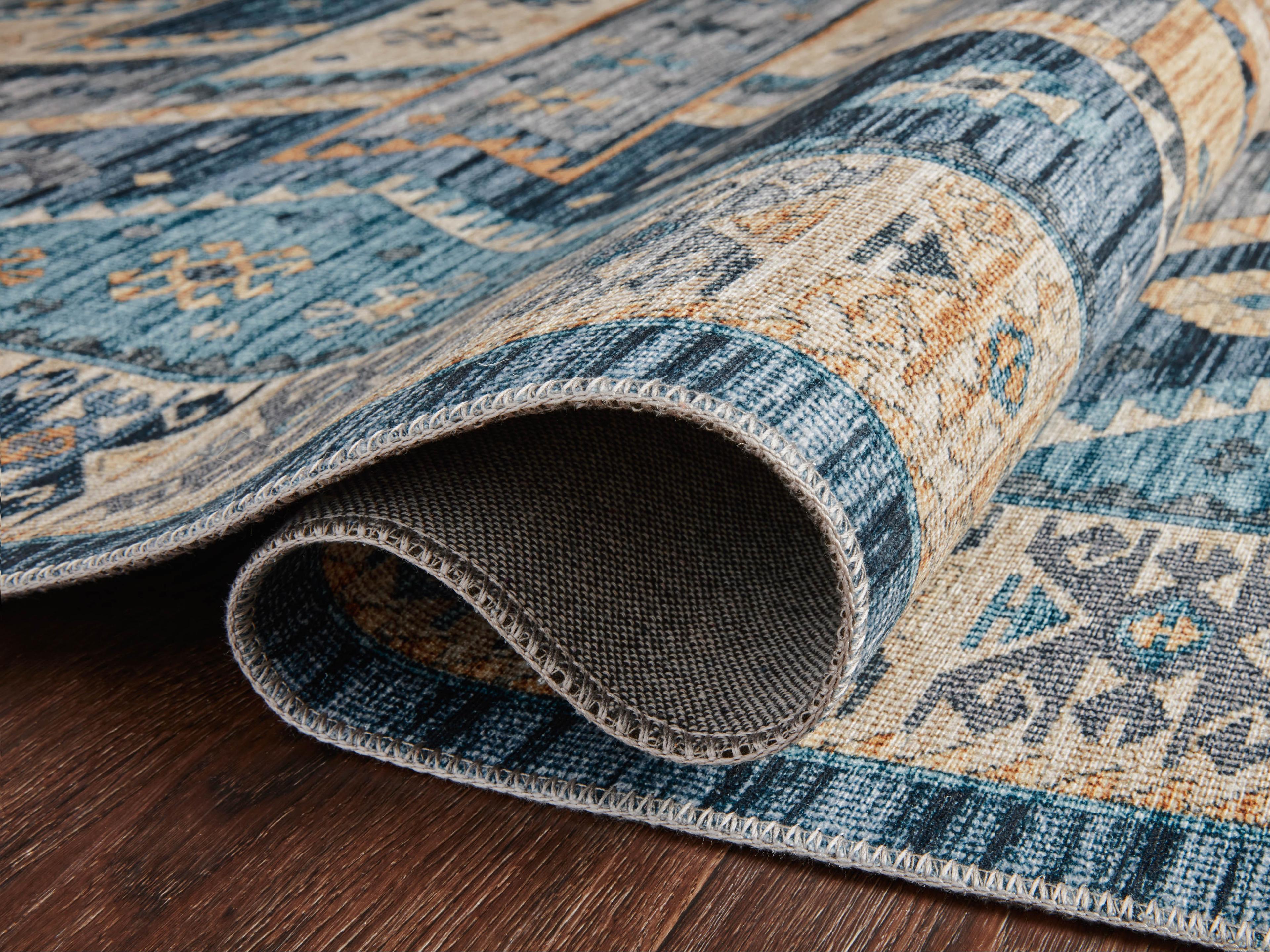 Loloi Rugs Zion Bordered Runner Area Rug