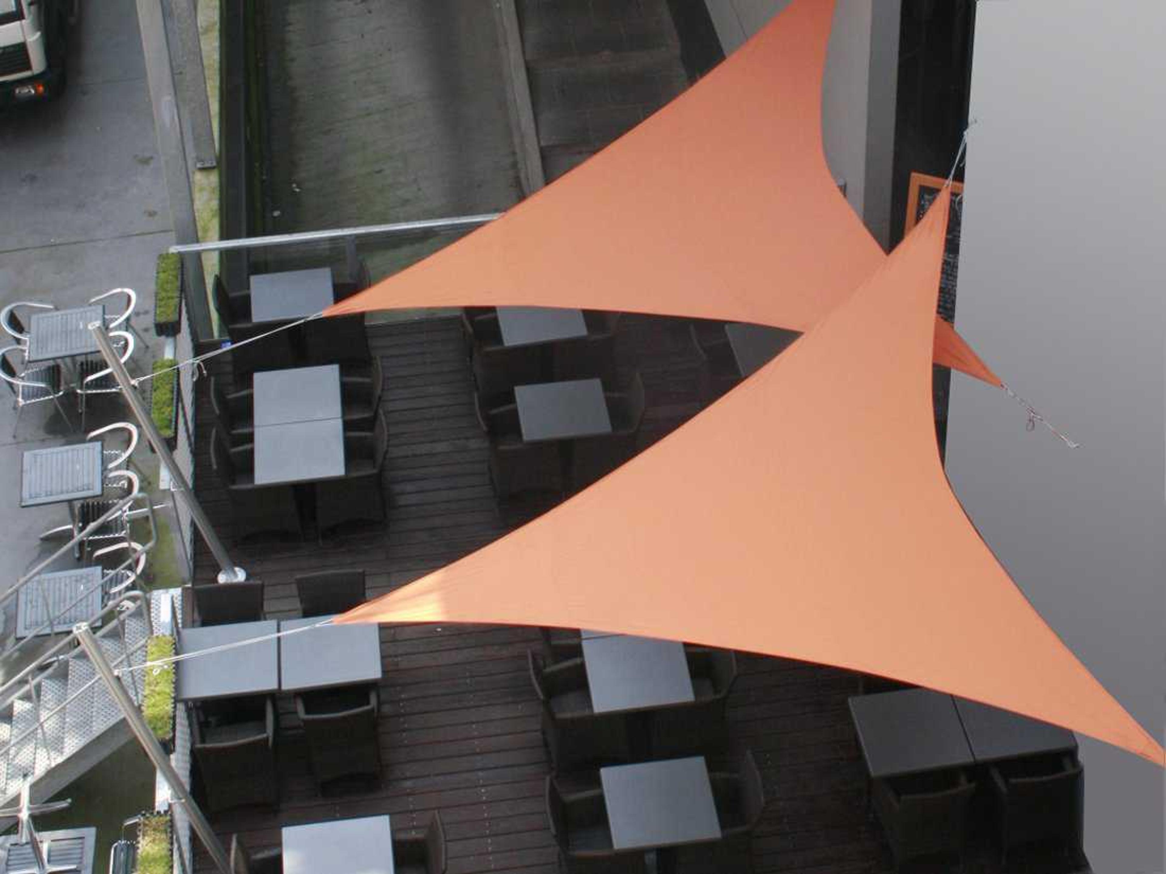 Luxury Umbrellas Ingenua 16 Foot Triangular Anodized Aluminum Shade Sail Patio Umbrella