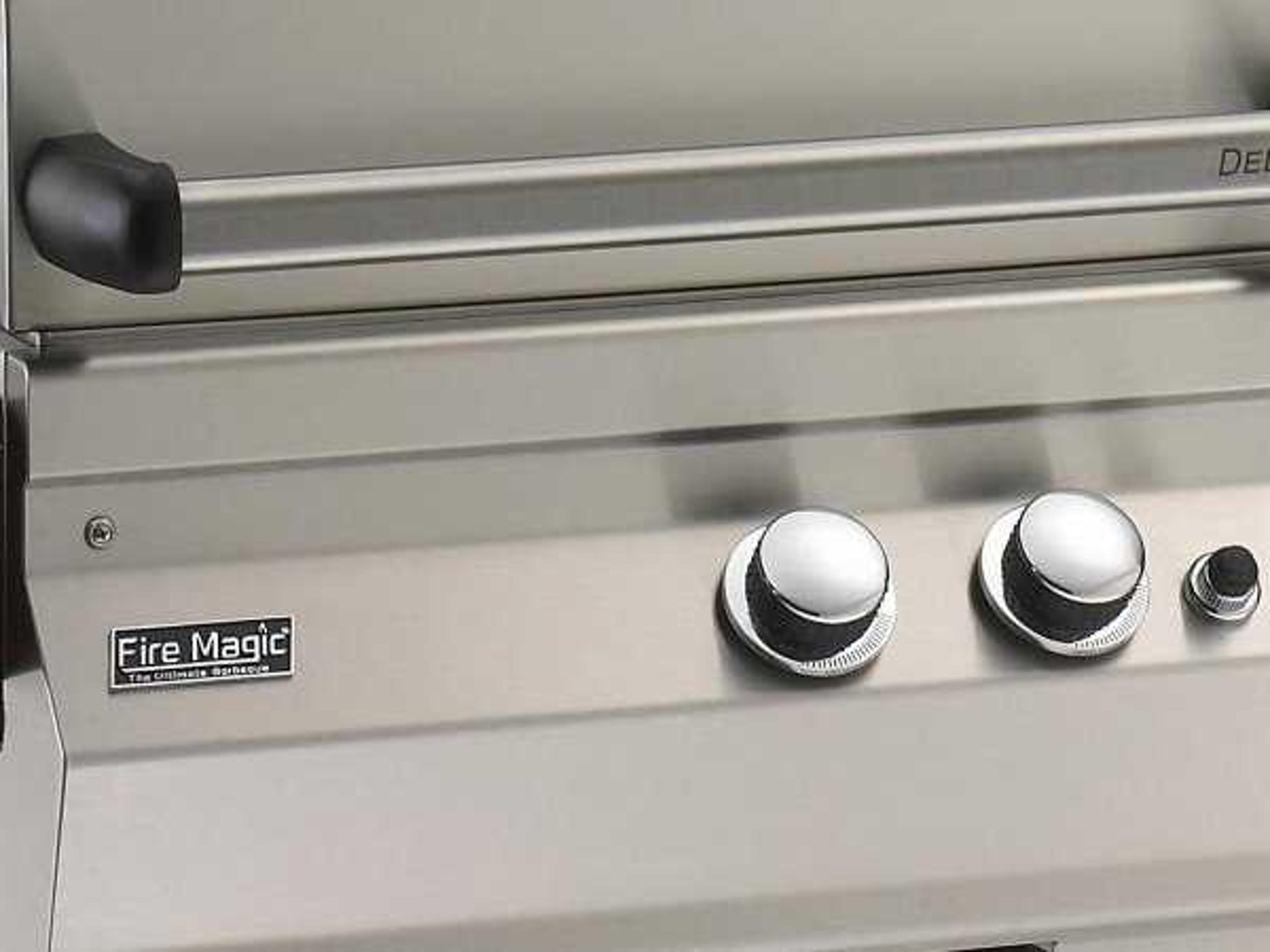 Fire Magic Legacy Stainless Steel Deluxe 23'' Built-in BBQ Grill
