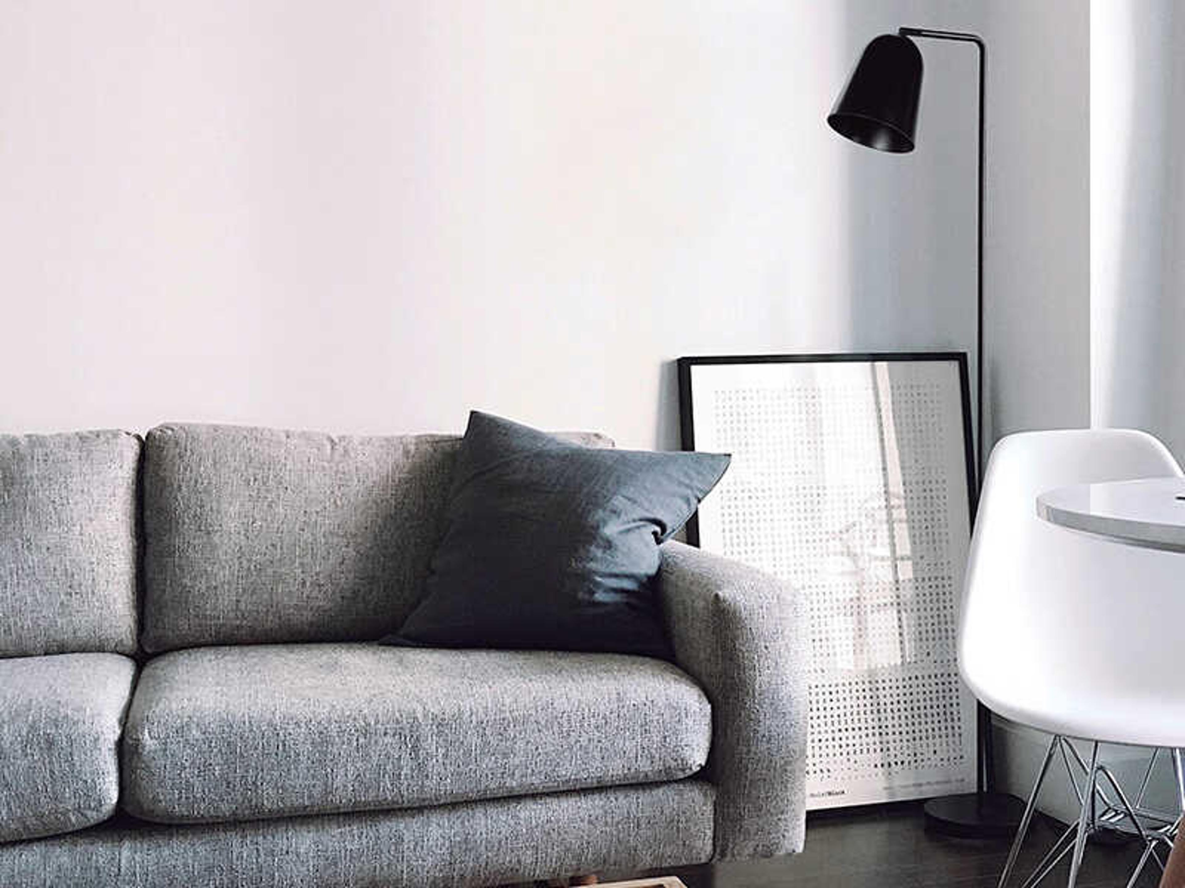 Luxcambra Lula Black Floor Lamp