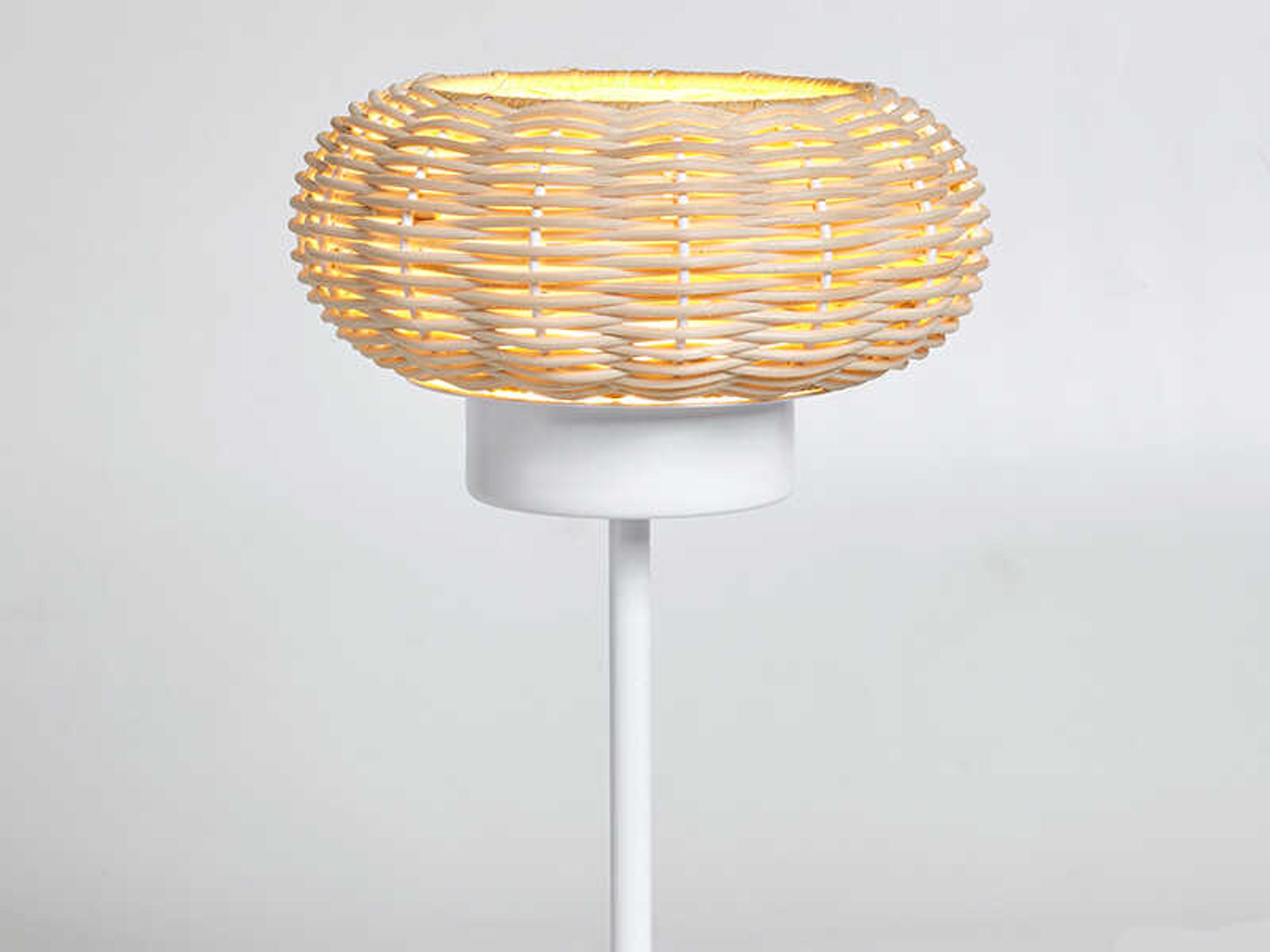 Luxcambra Niuet White Natural Wicker Floor Lamp