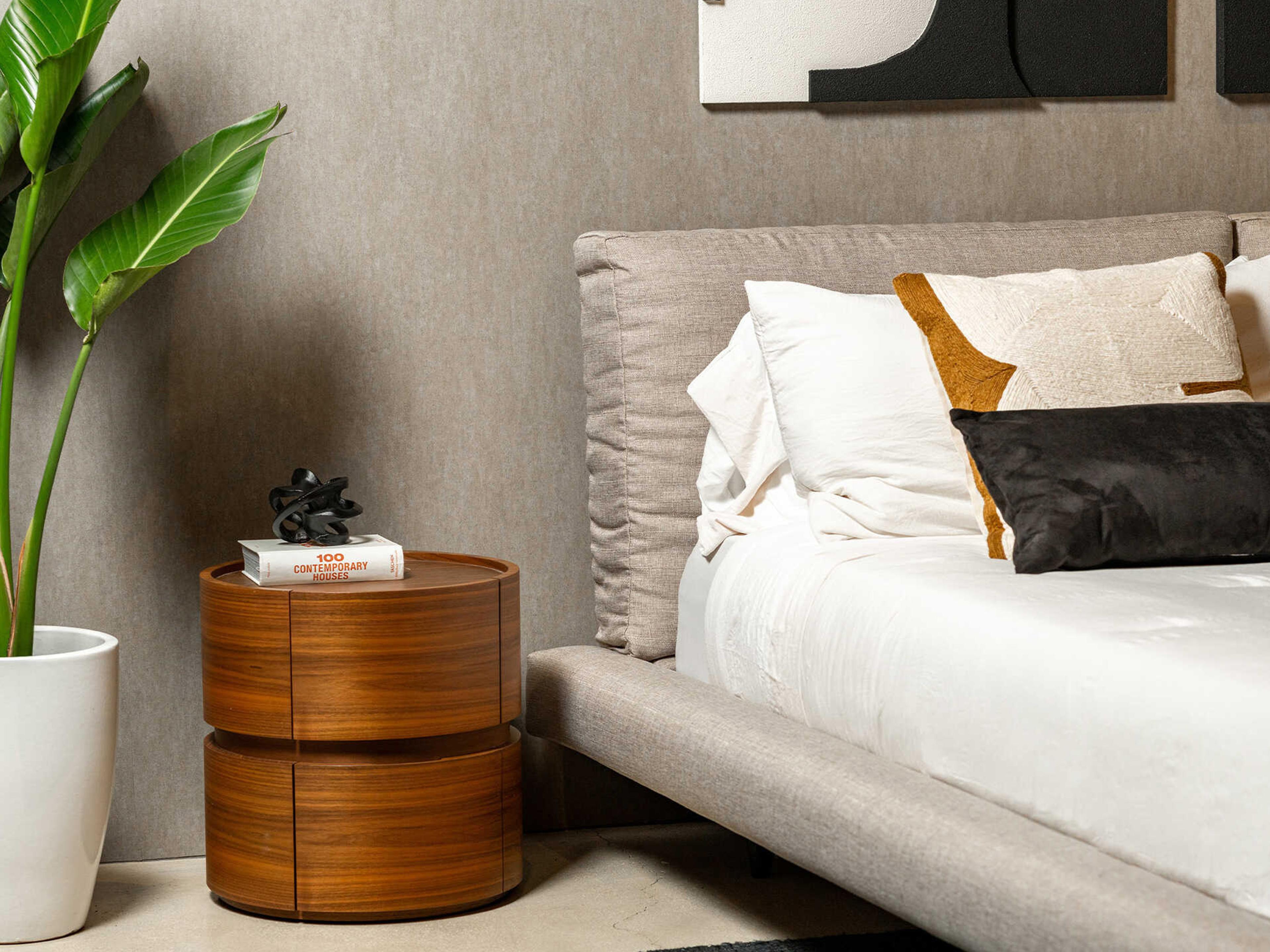 Luxcor Modluxe Zanzibar Queen Bed in Sand Fabric