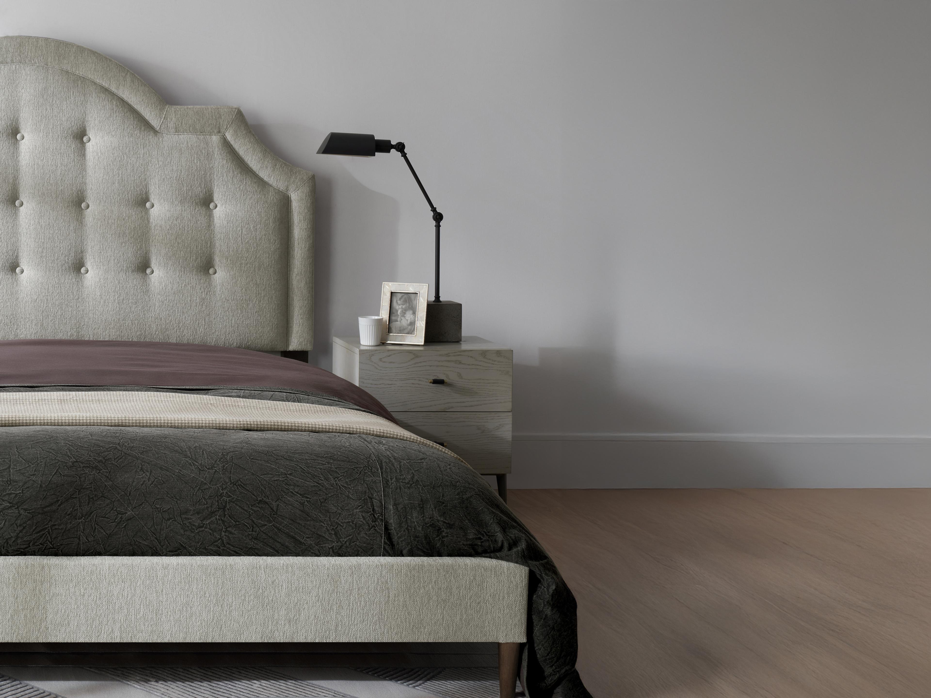 Luxecor Atelier Beige Upholstered Queen Panel Bed