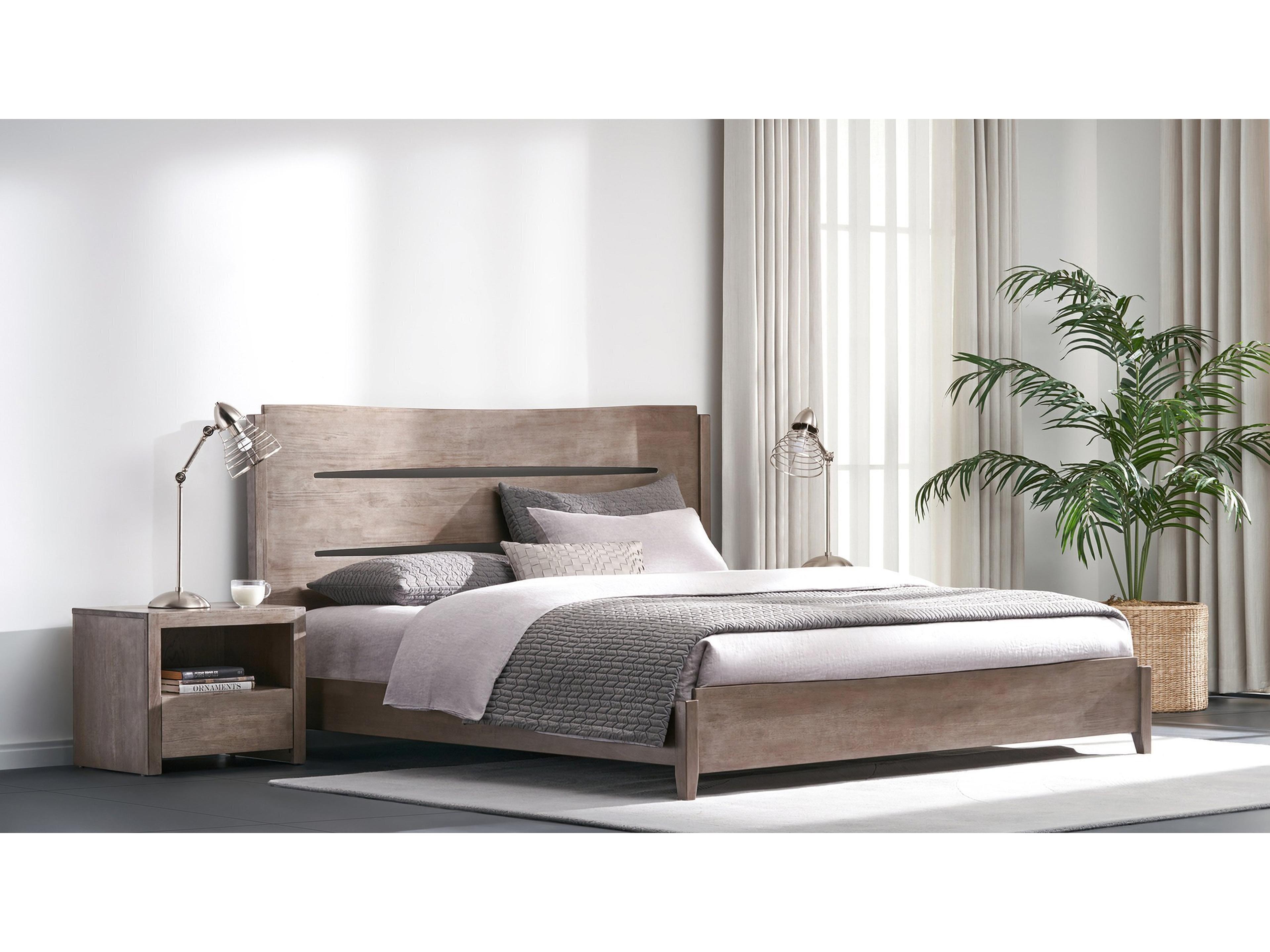 Luxecor Atelier Light Oak Wood King Bed