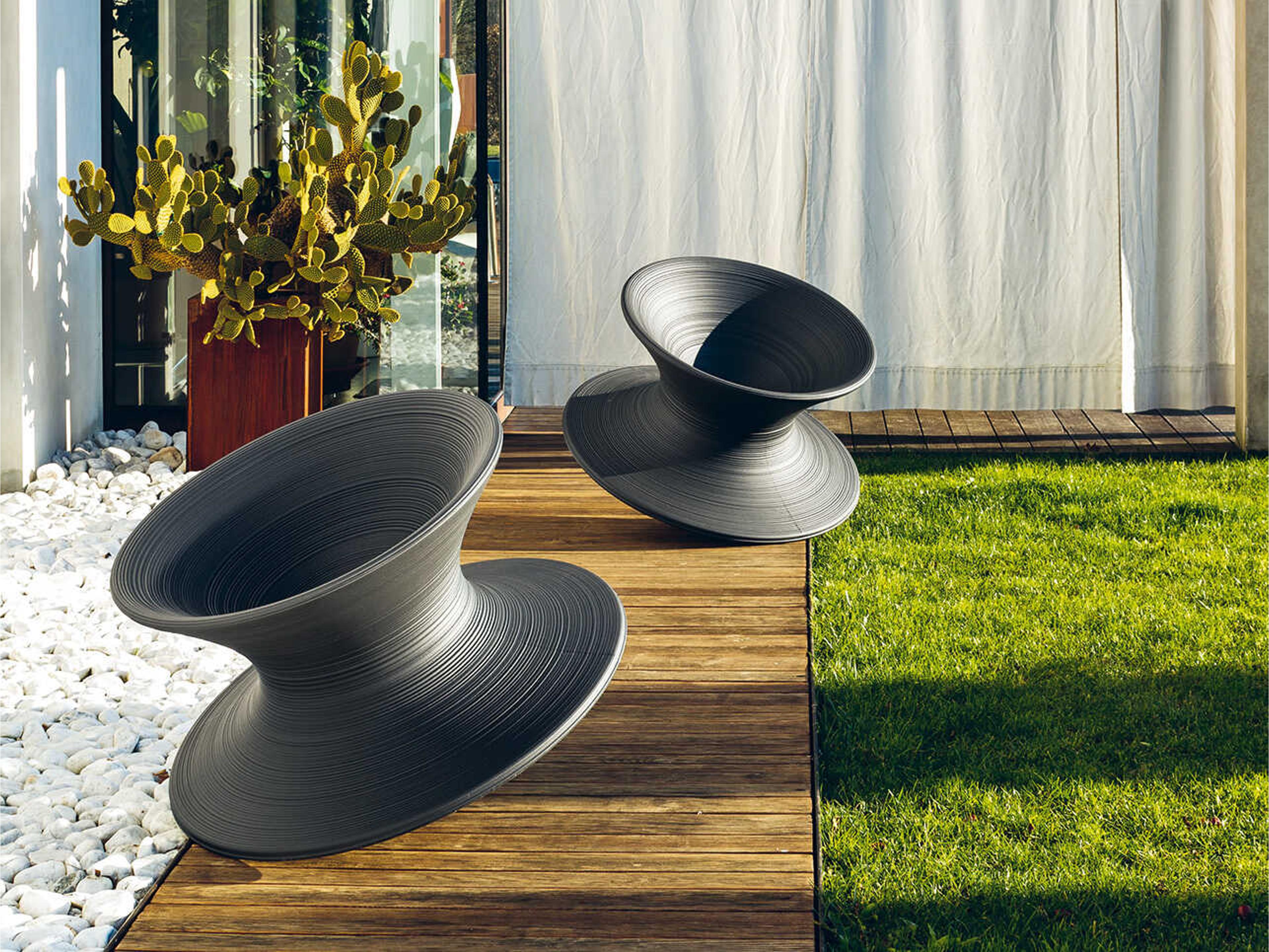 Magis Outdoor Spun Grey Anthracite Polypropylene Lounge Chair