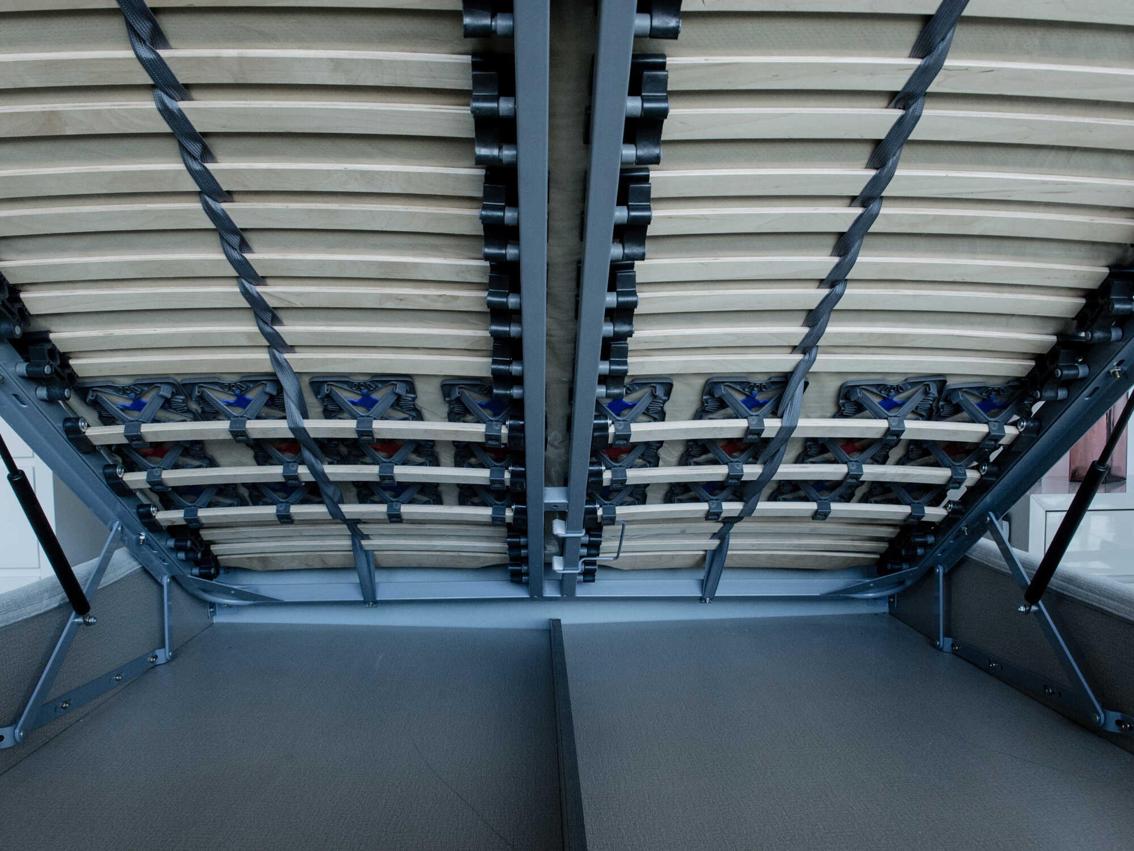 Mobital Cove Heather Grey Chenille Wood King Platform Bed