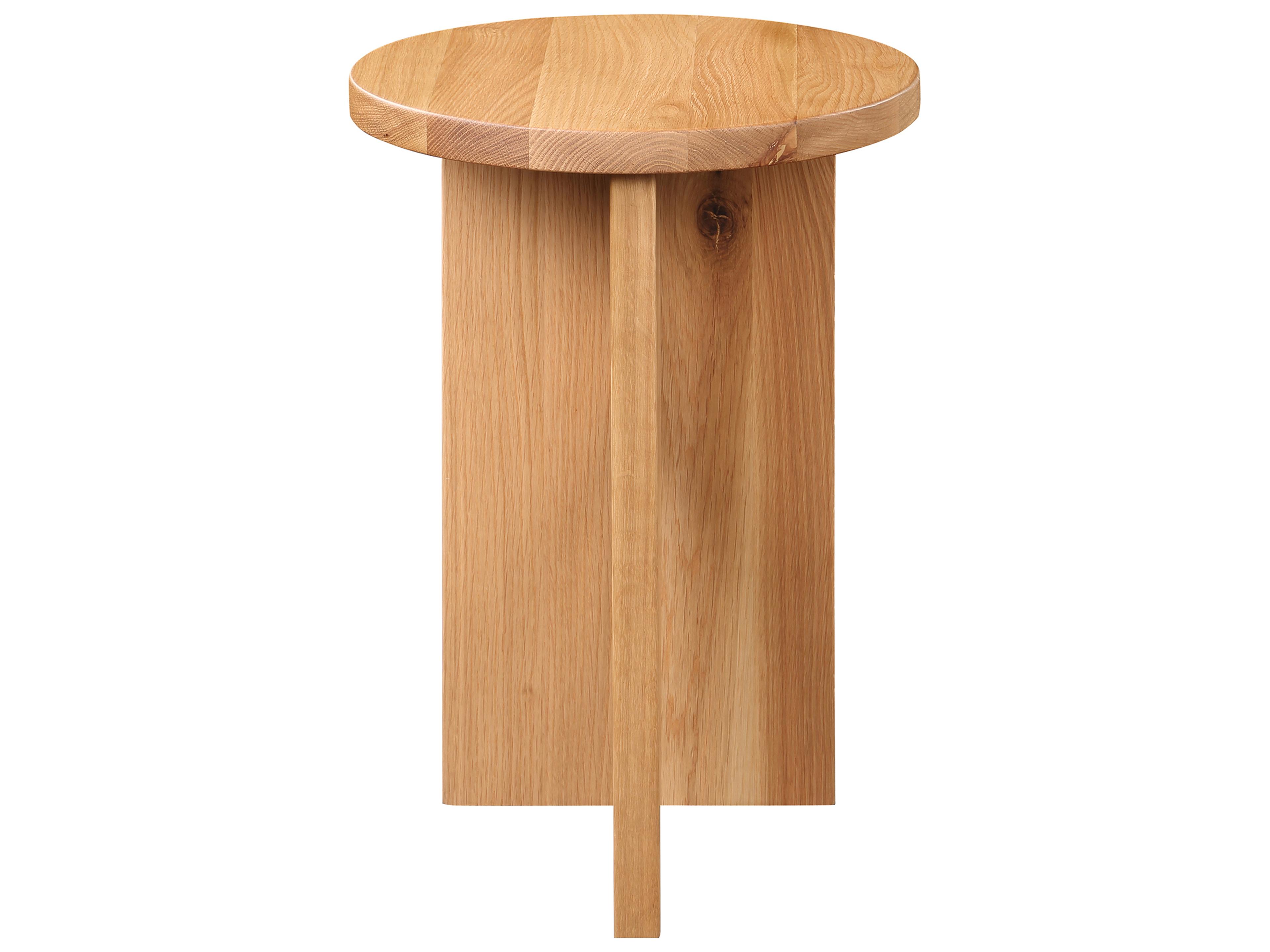 Moe's Home Grace Round Wood Natural Oak End Table