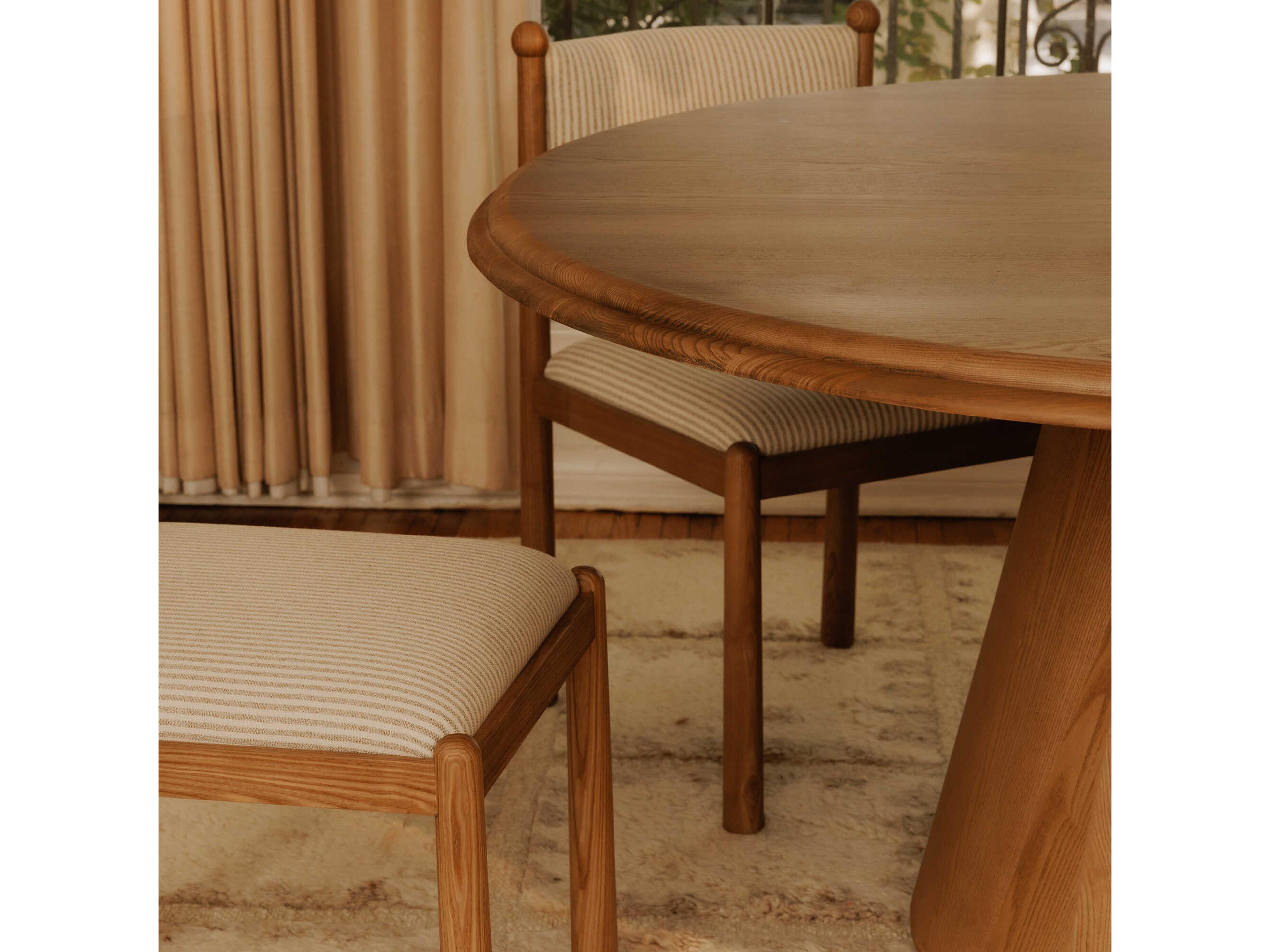 Moe's Home Tutto Round Wood Natural Dining Table