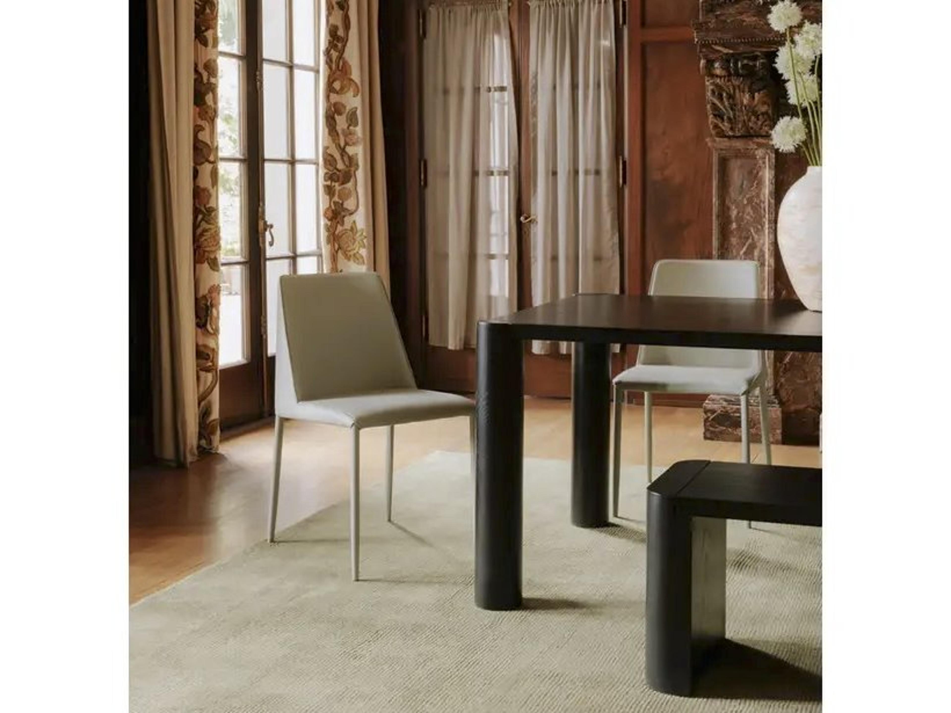 Moe's Home Post Dining Set