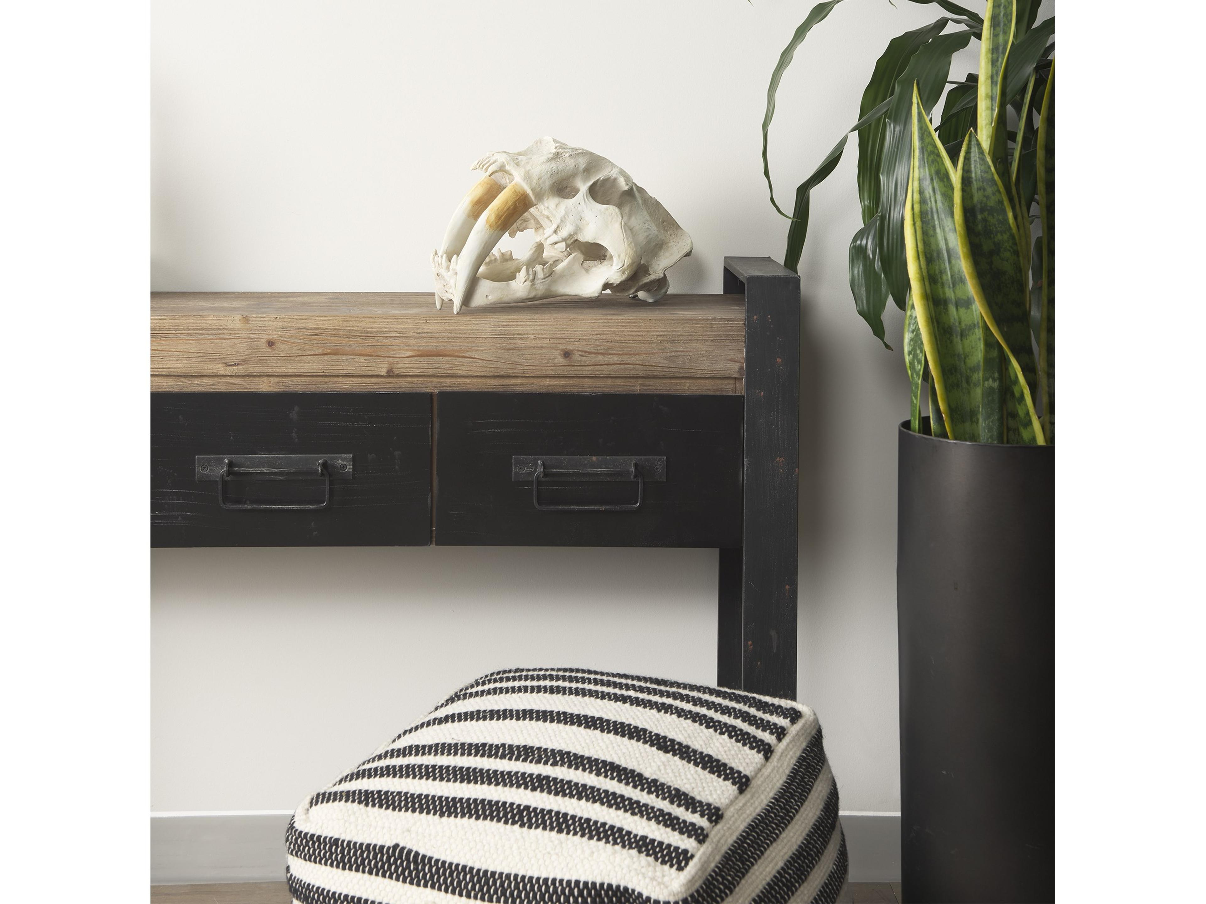 Mercana Fozzil 9L x 9W Resin Sabretooth Skull Replica