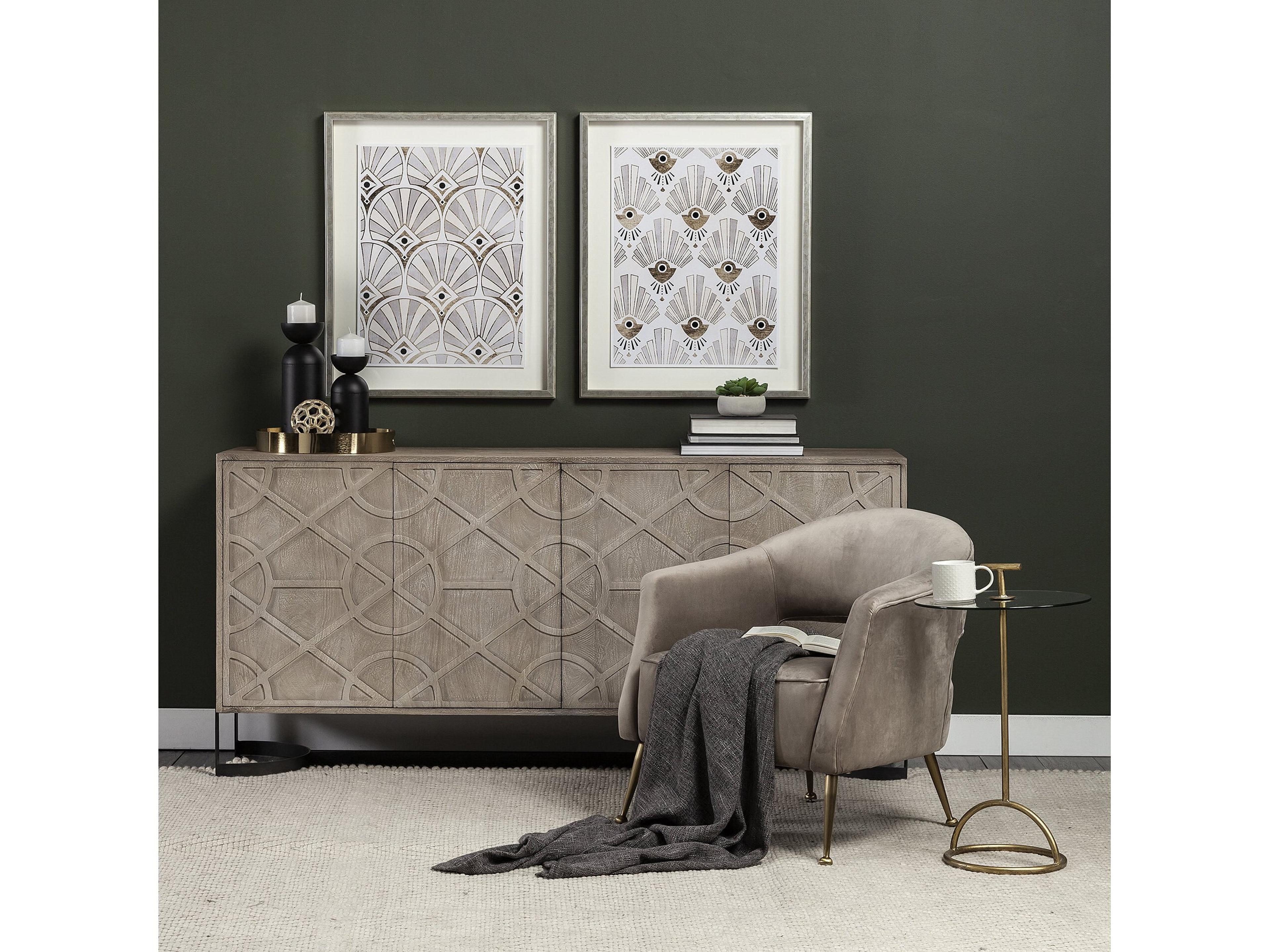 Mercana Serkis 15L x 15W Gold Metal Mirrored Base Round Tray