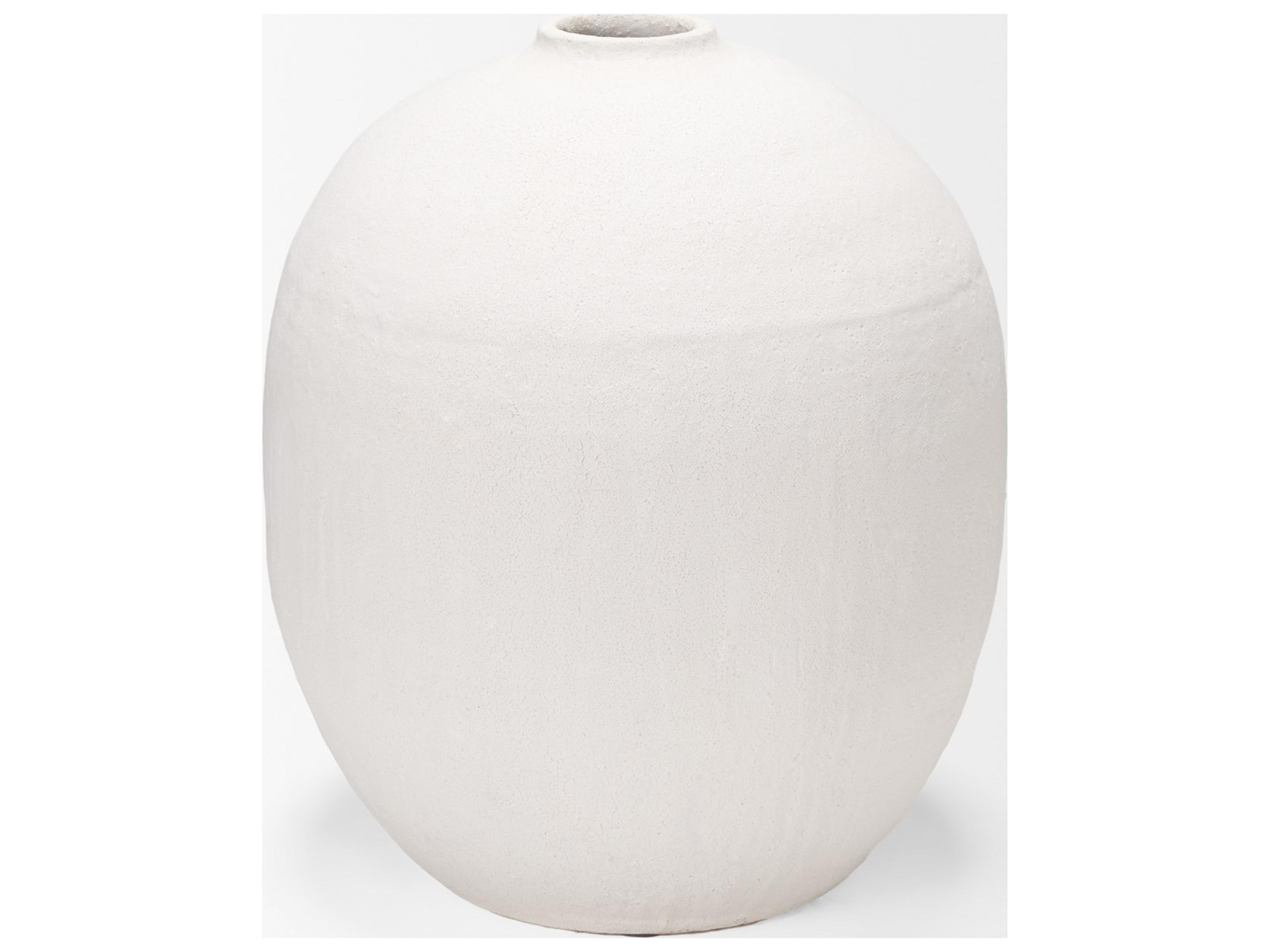 Mercana Karakum I Short White Textured Ceramic Vase