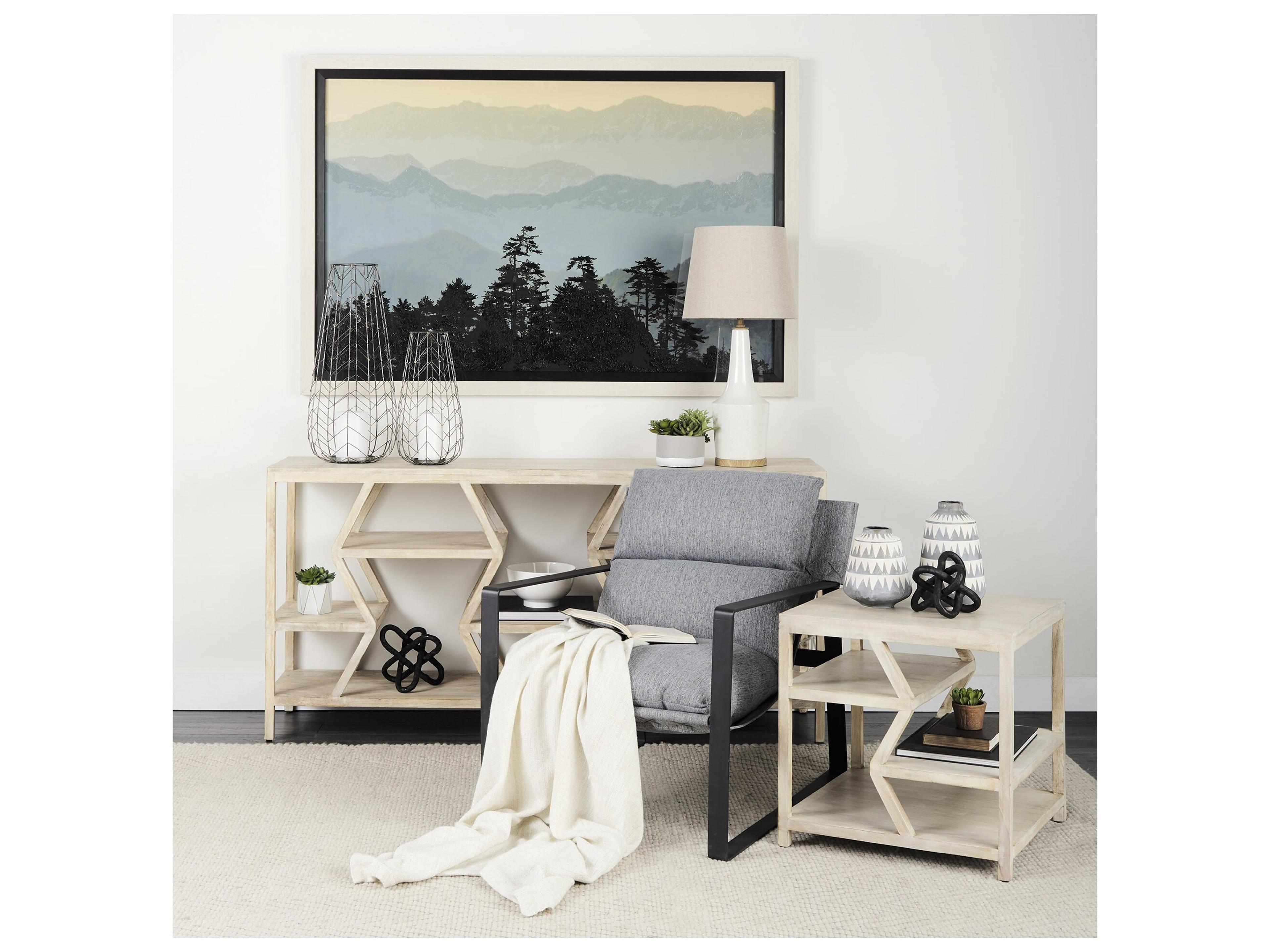 Mercana Petiole I Small Gold Toned Metal Table Candle Holder