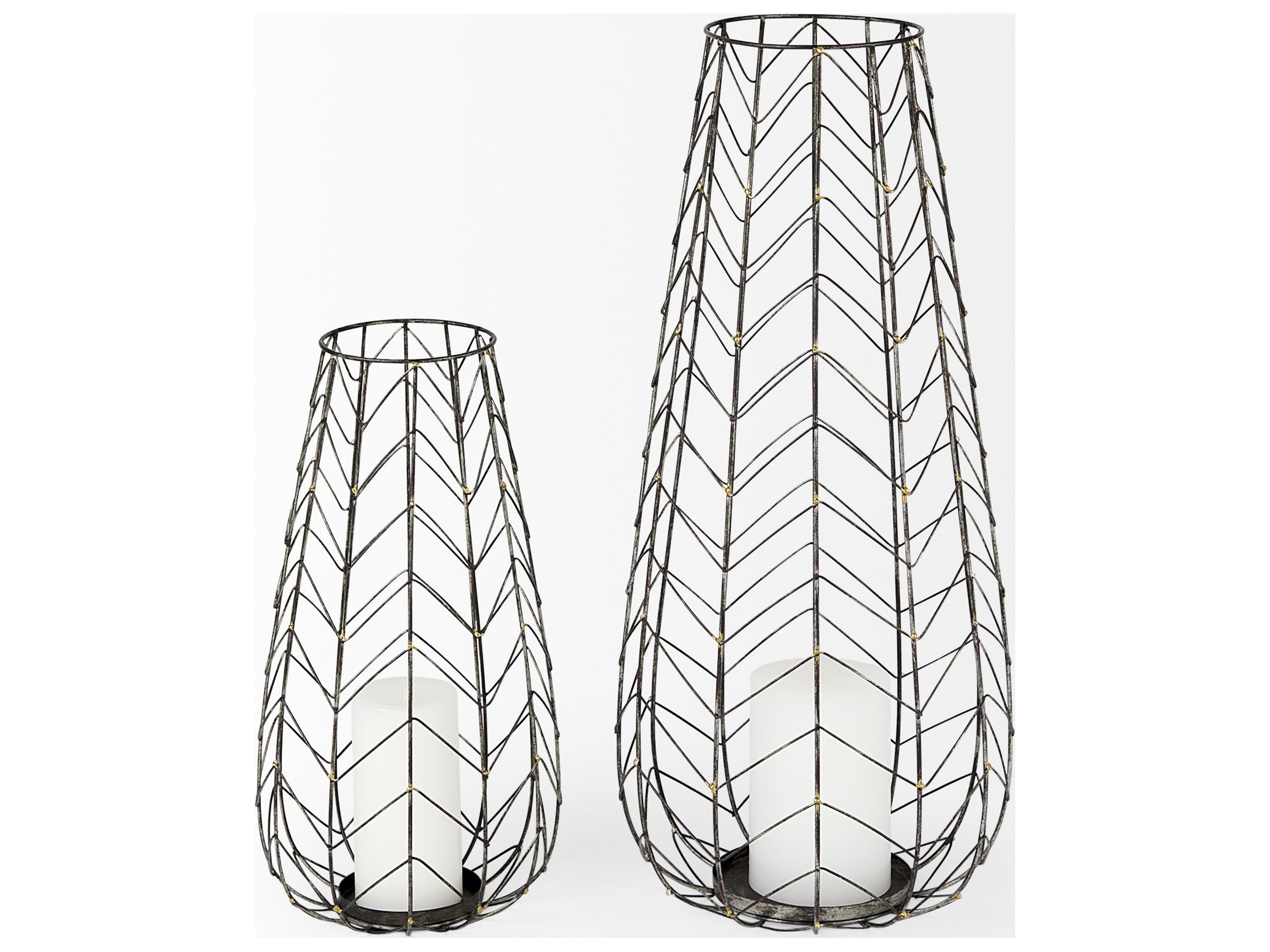 Mercana Petiole I Small Gold Toned Metal Table Candle Holder