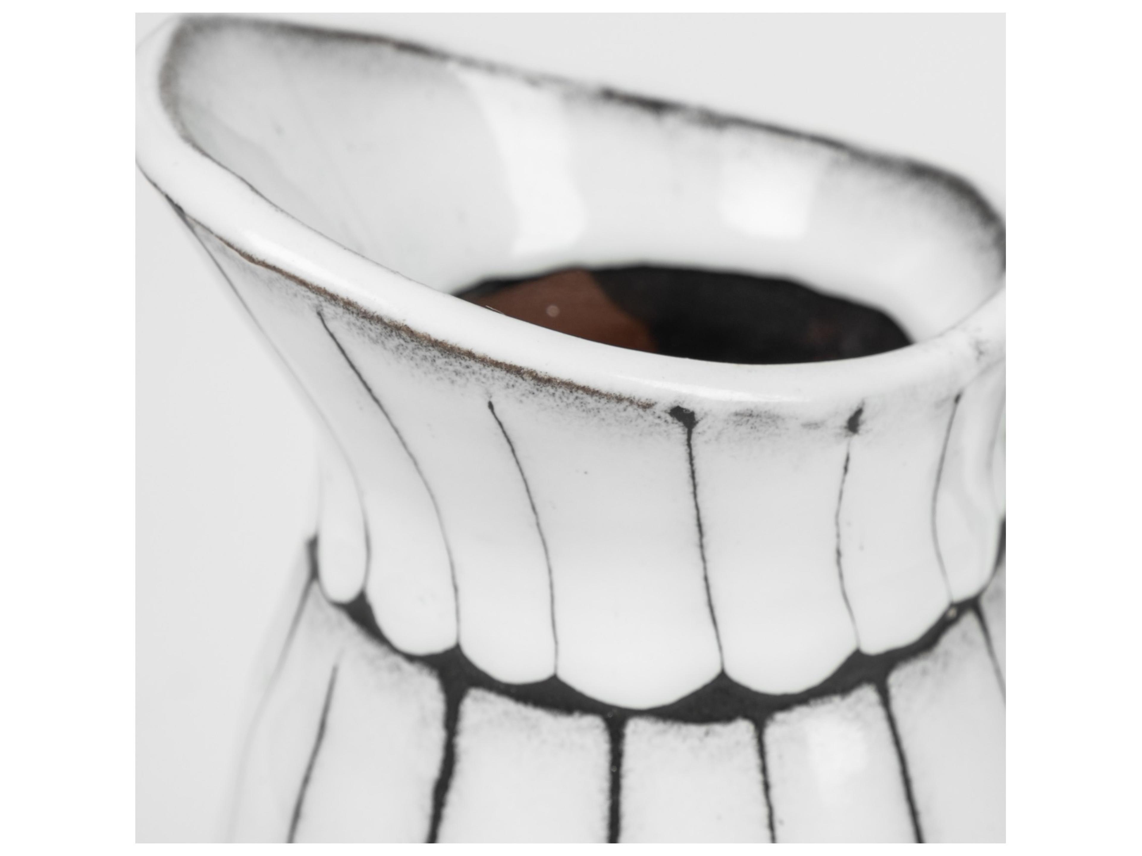 Mercana Lome Large White/Black Patterned Ceramic Water Pitcher