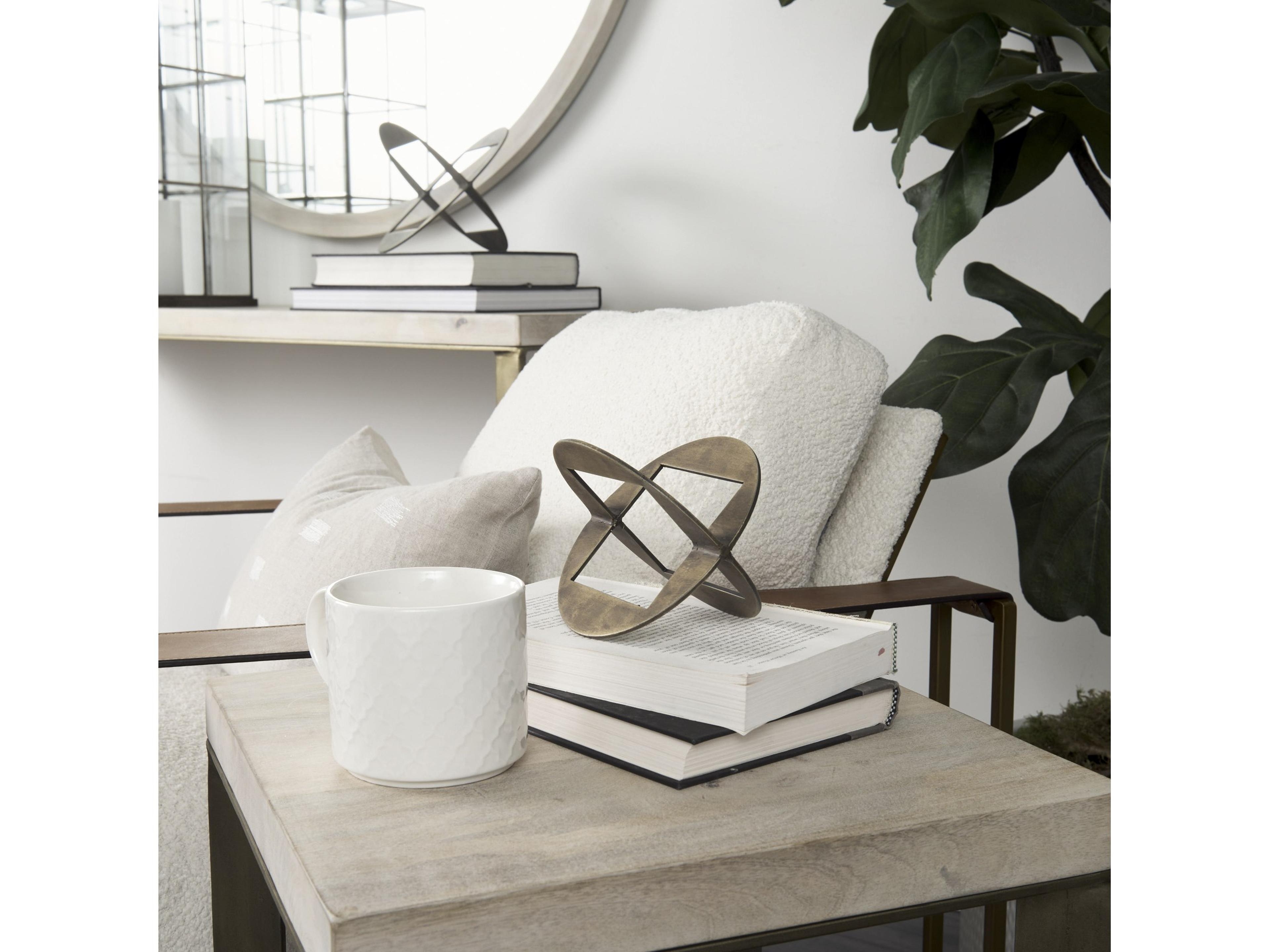 Mercana Cusco I (Small) 5L x 5W Gold Geometric Decorative Object