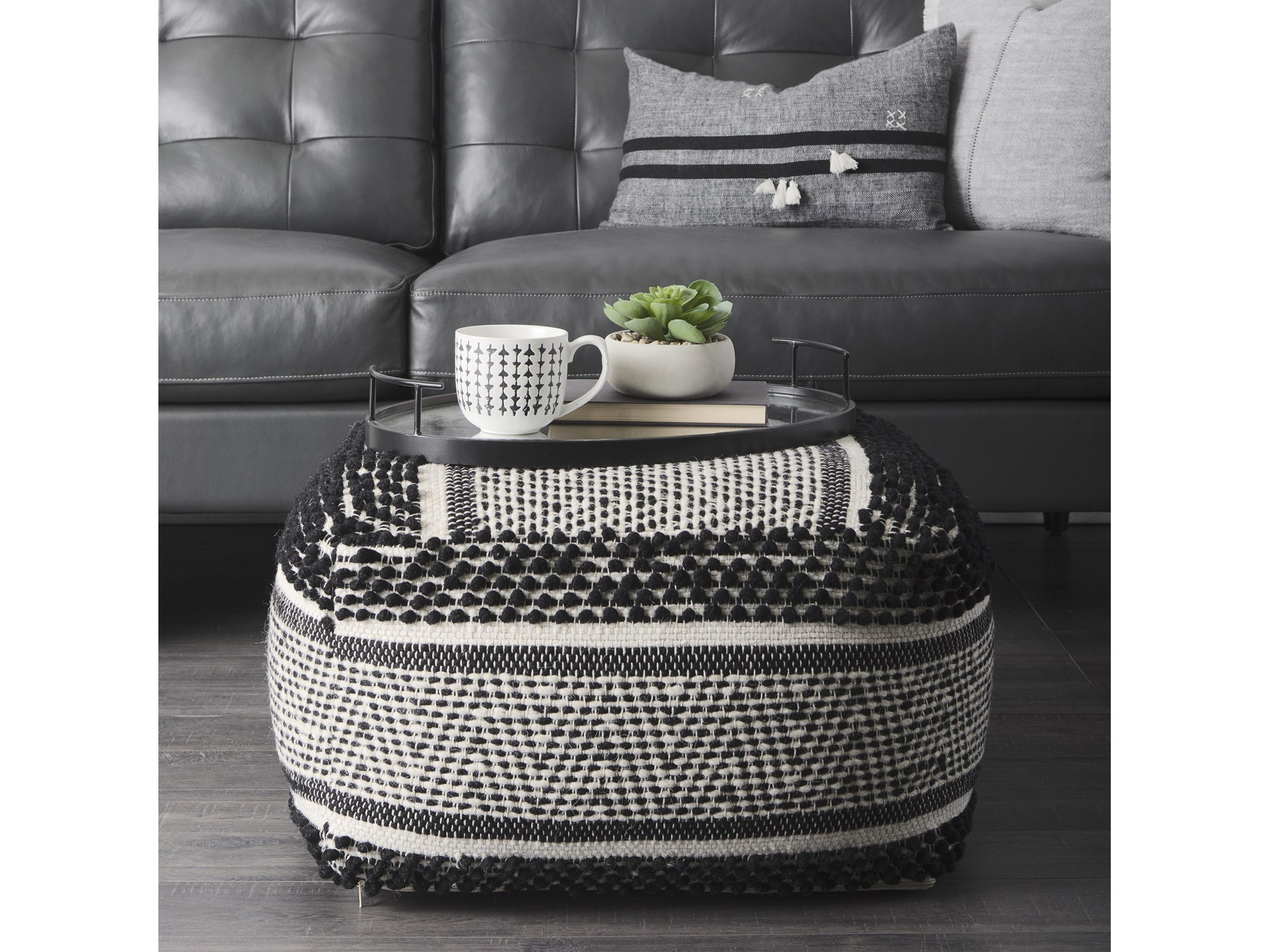 Mercana Ansel 20L x 14W Black Metal Mirrored Bottom Oval Serving Tray