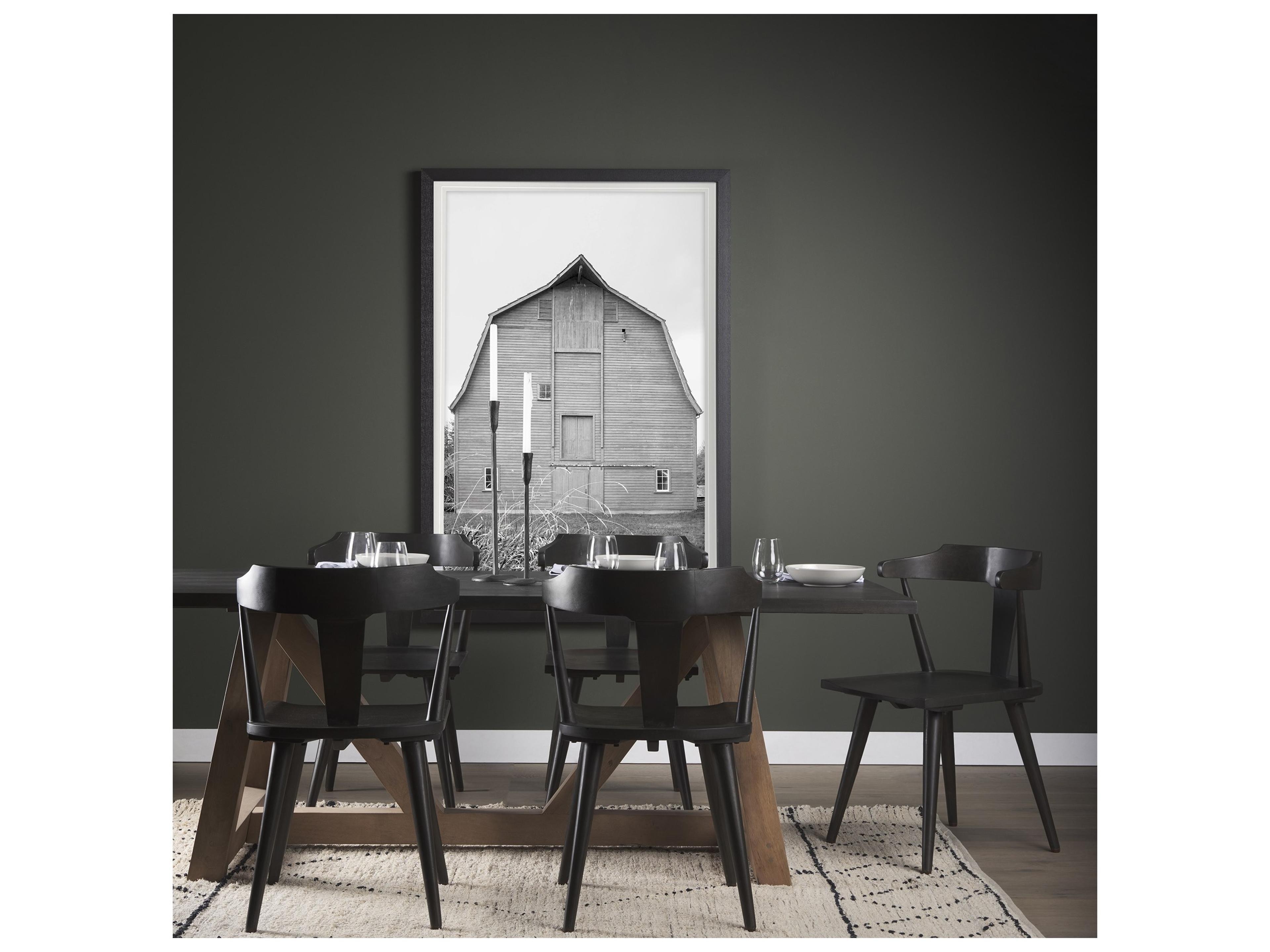 Mercana Levit (Large) Black Table Candle Holder