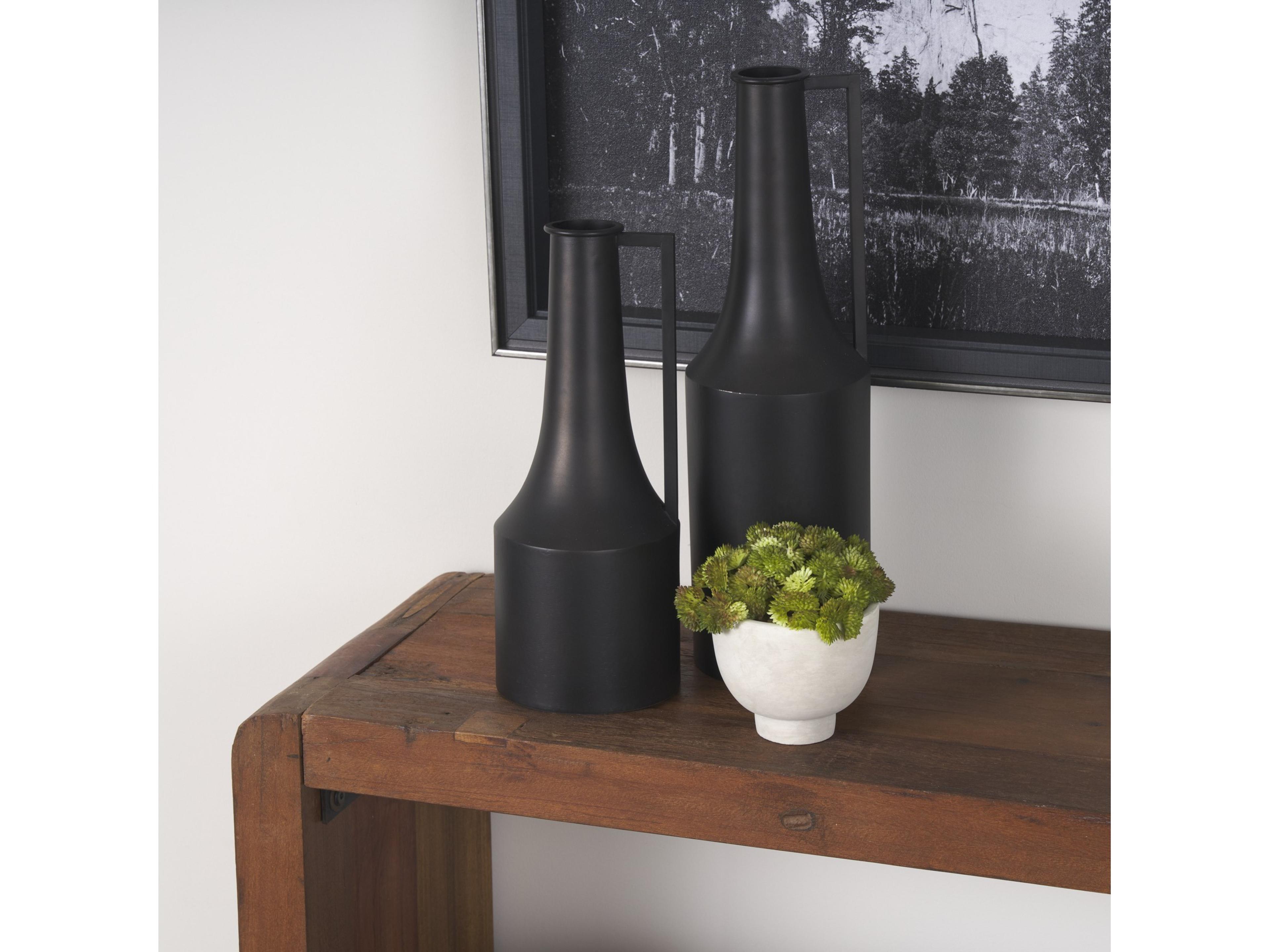 Mercana Aubrey Small 14.0H Black Iron Flower Vase