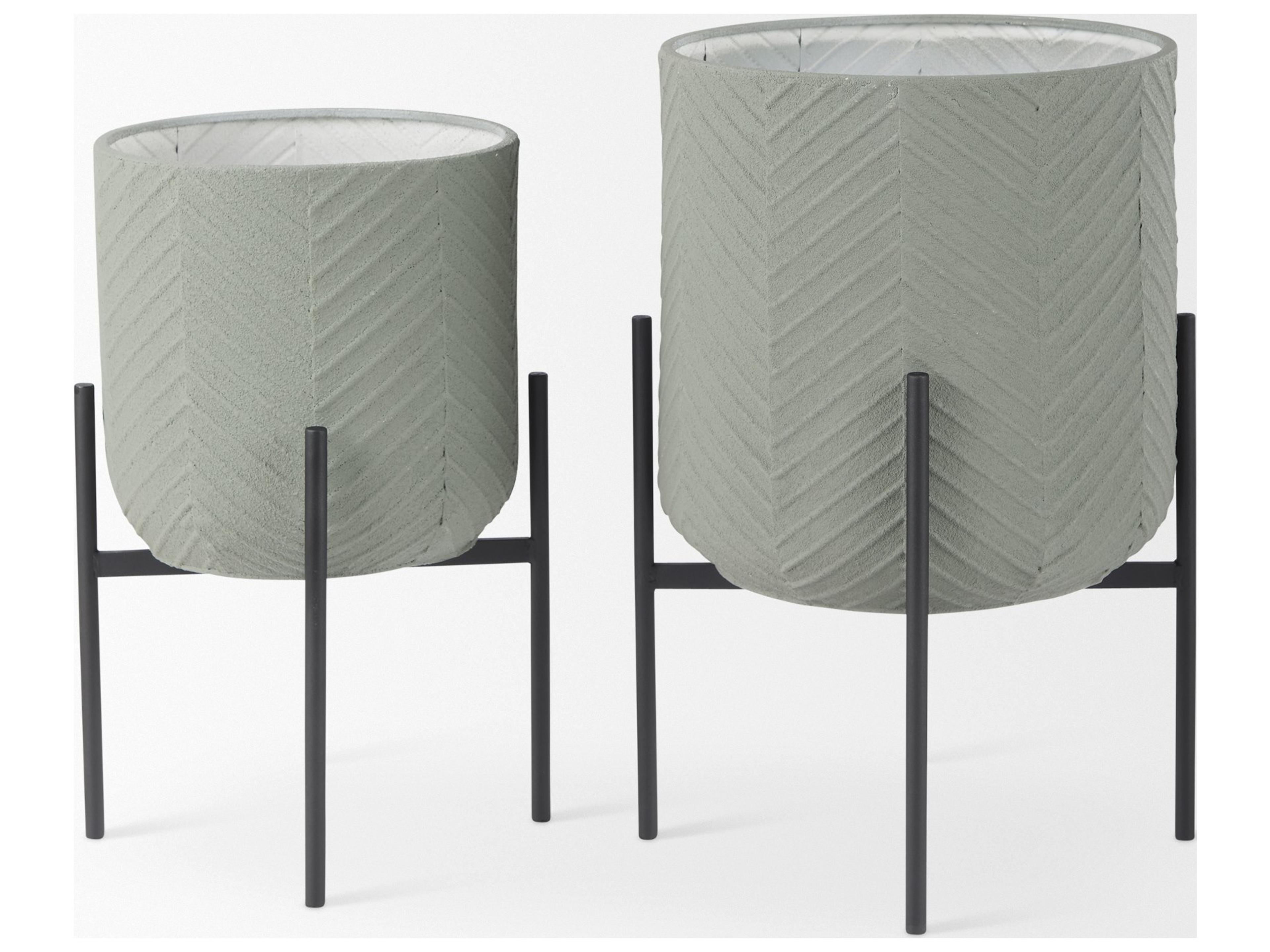 Mercana Mabel Set of Two 15.4 x 24.8  Green Top W/ Black Iron Base Plant Stands