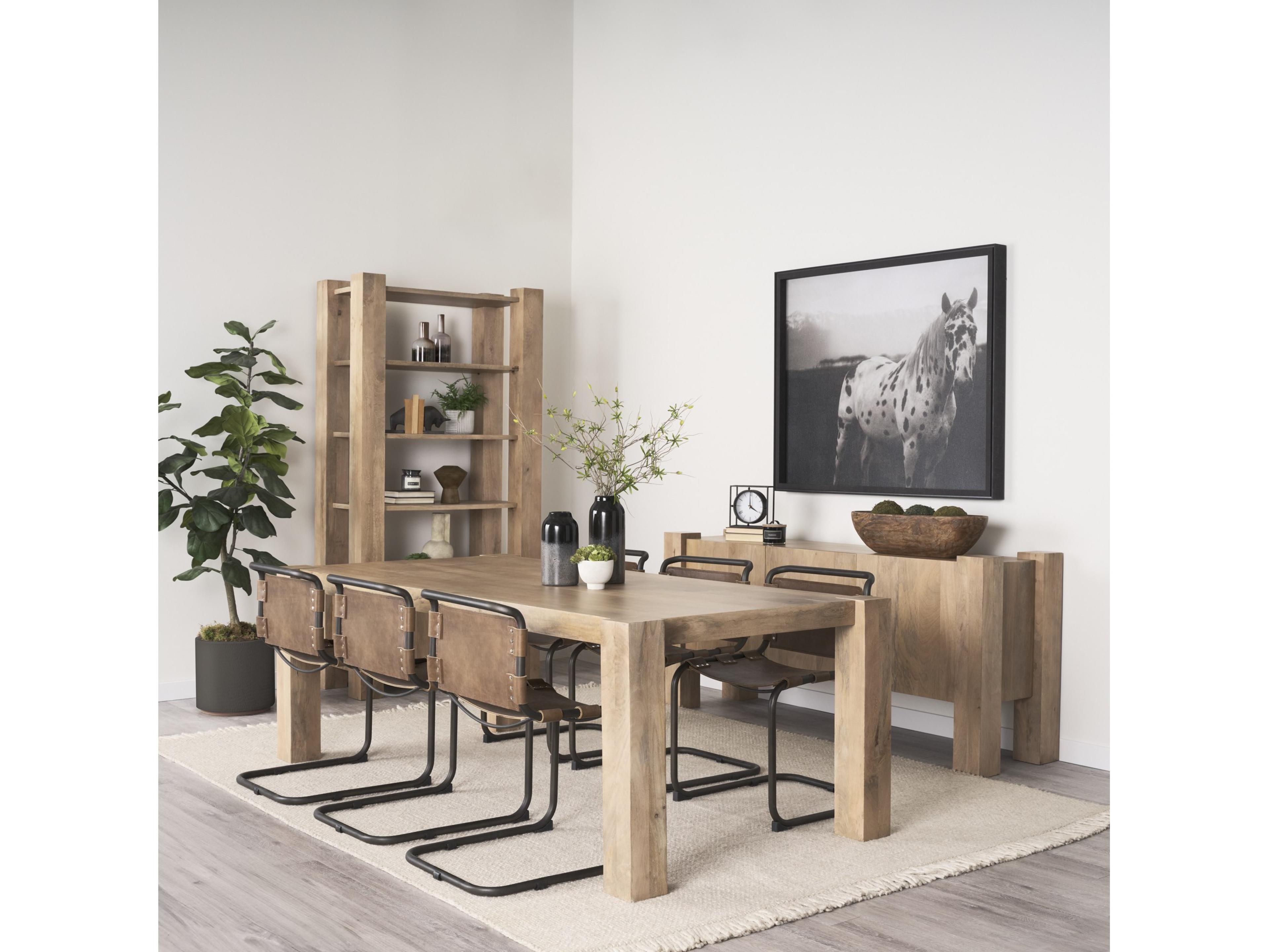 Mercana Emu Short Black w/ Gray Vase