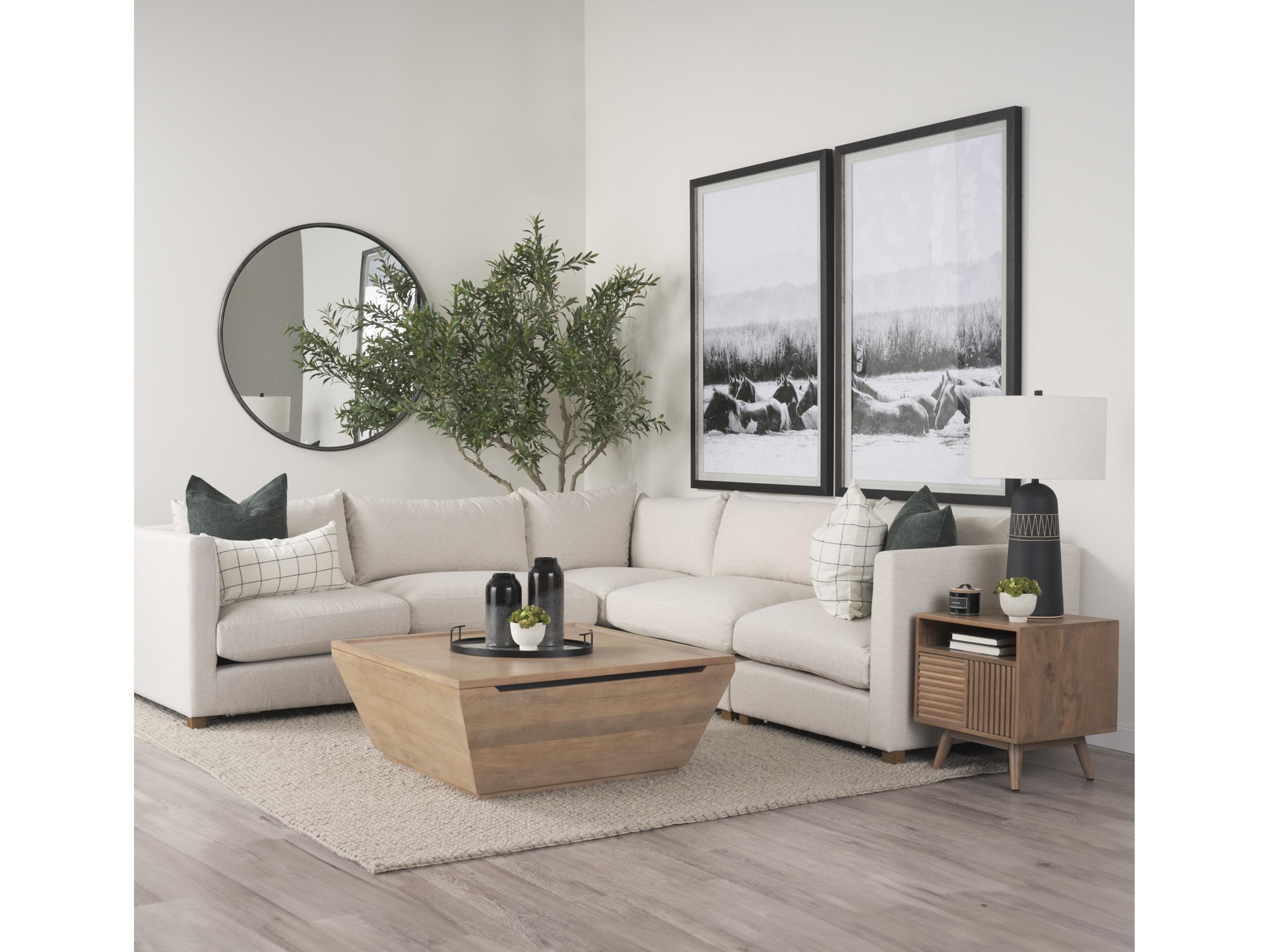 Mercana Emu Short Black w/ Gray Vase