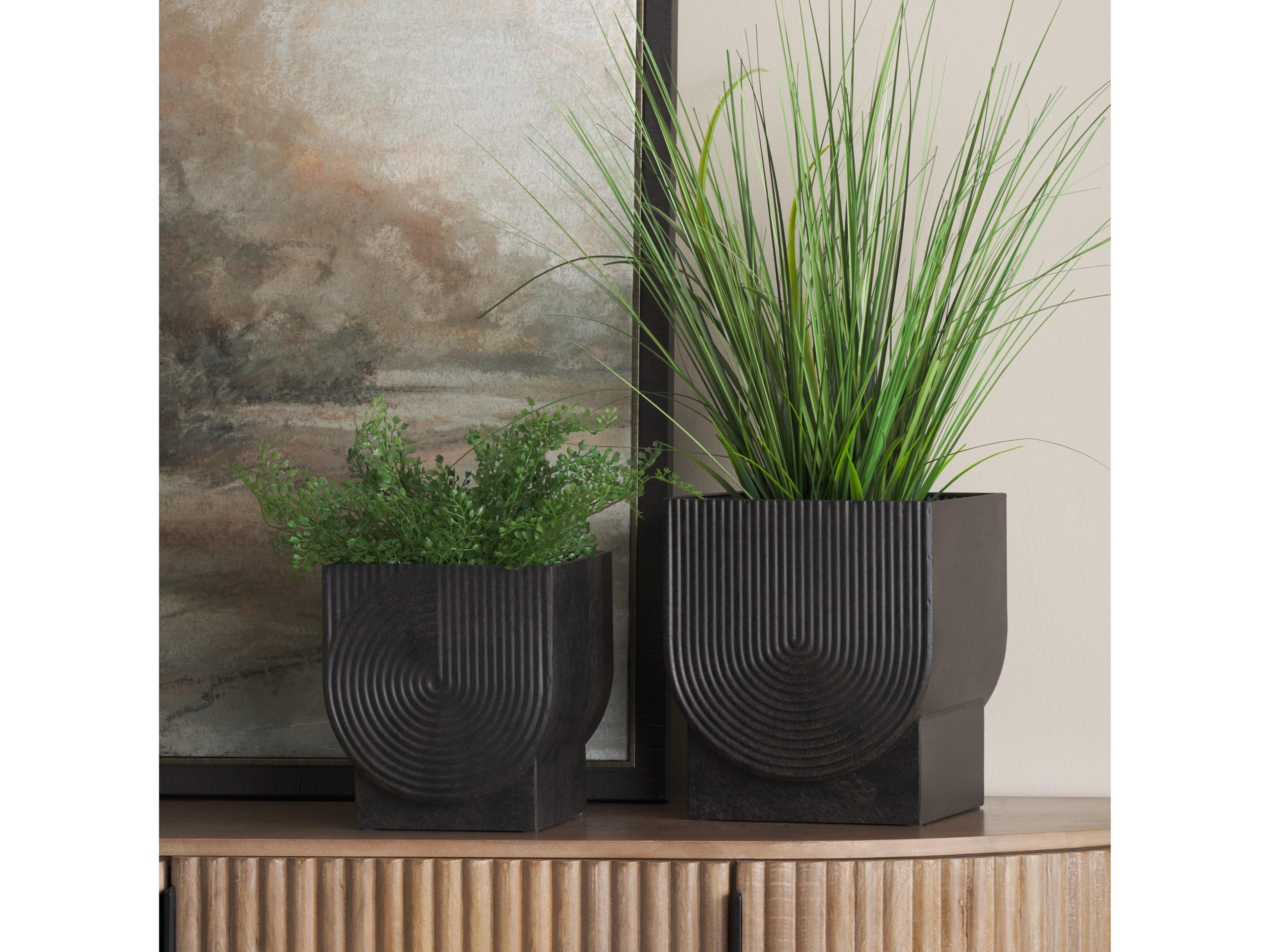 Mercana Medina Antiqued Black Metal Planters  (Set of 2)