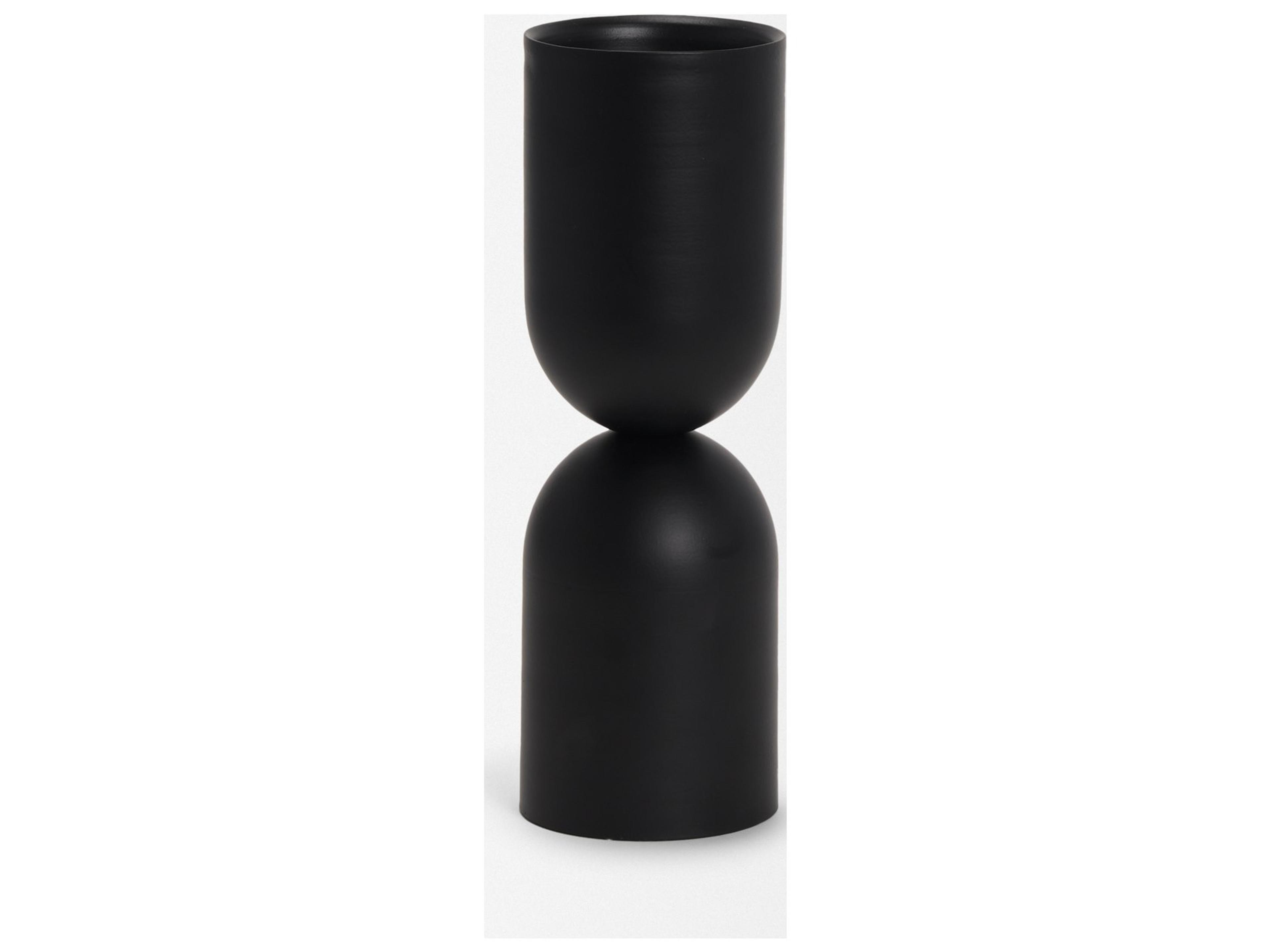 Mercana Qamra Medium Black Metal Pillar Candle Holder