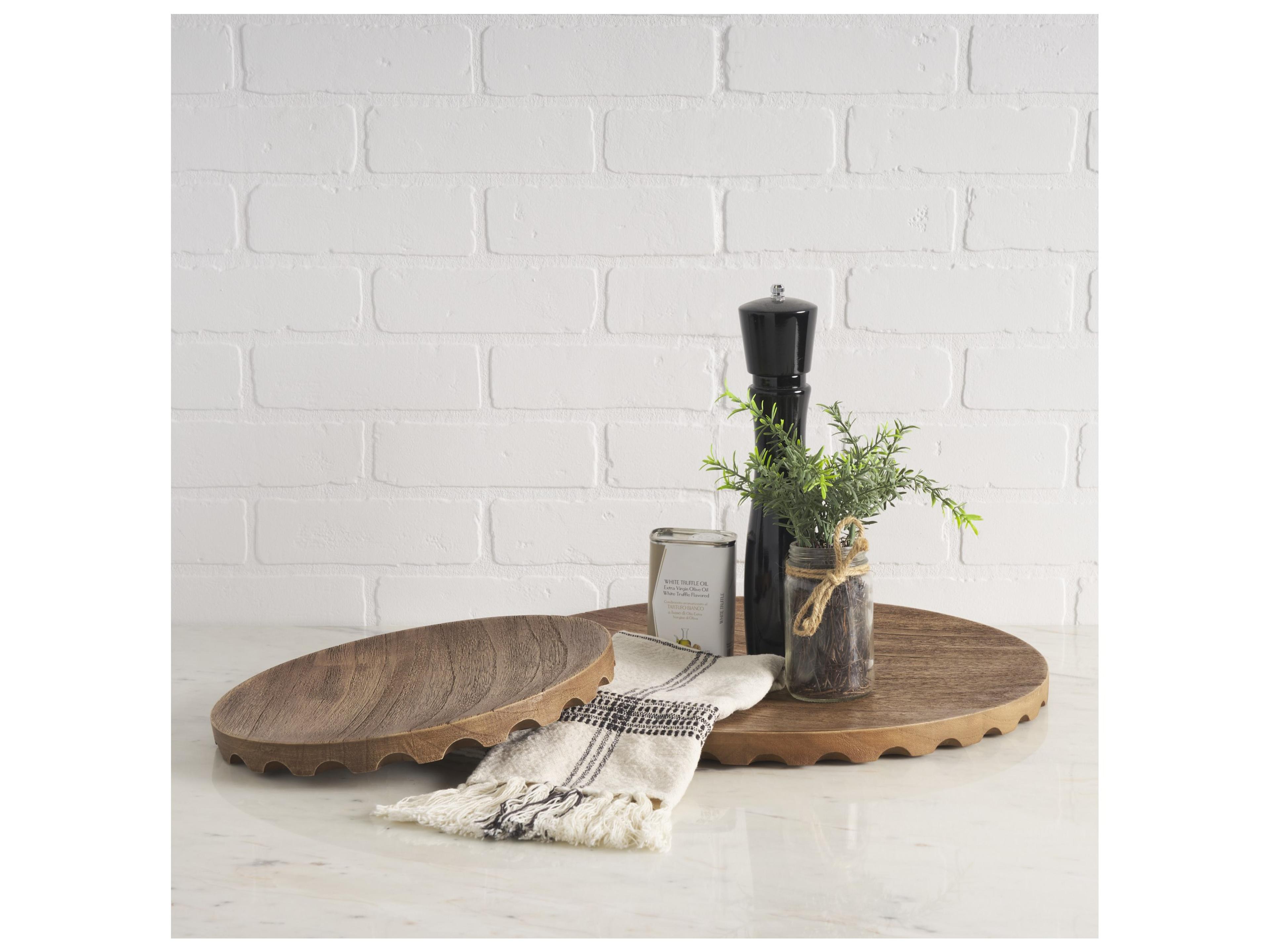 Mercana Waverly Round Light Brown Wood Scalloped Edged Trays