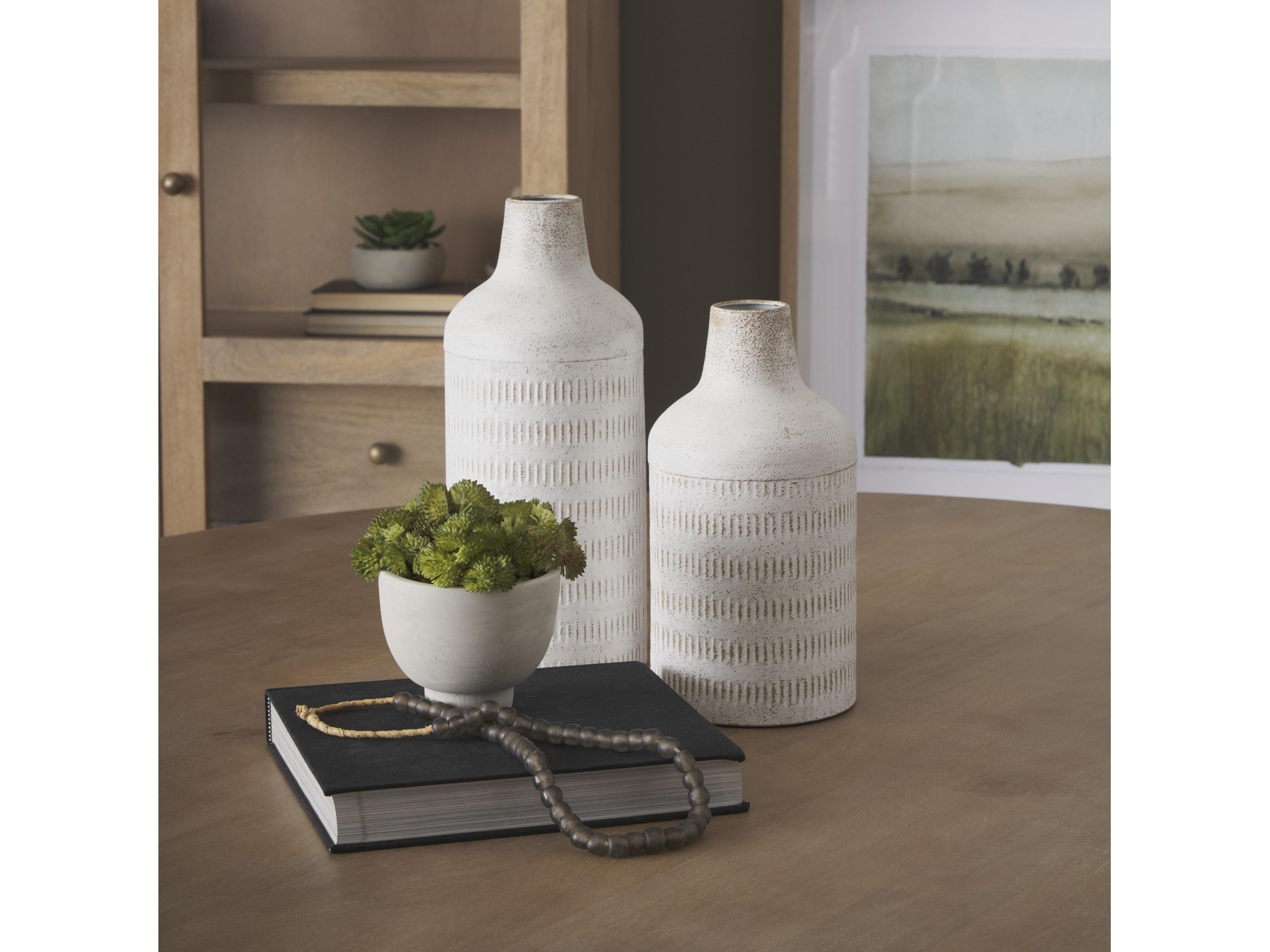 Mercana Tisha Small White W/ Terracotta Distressing Metal Vase