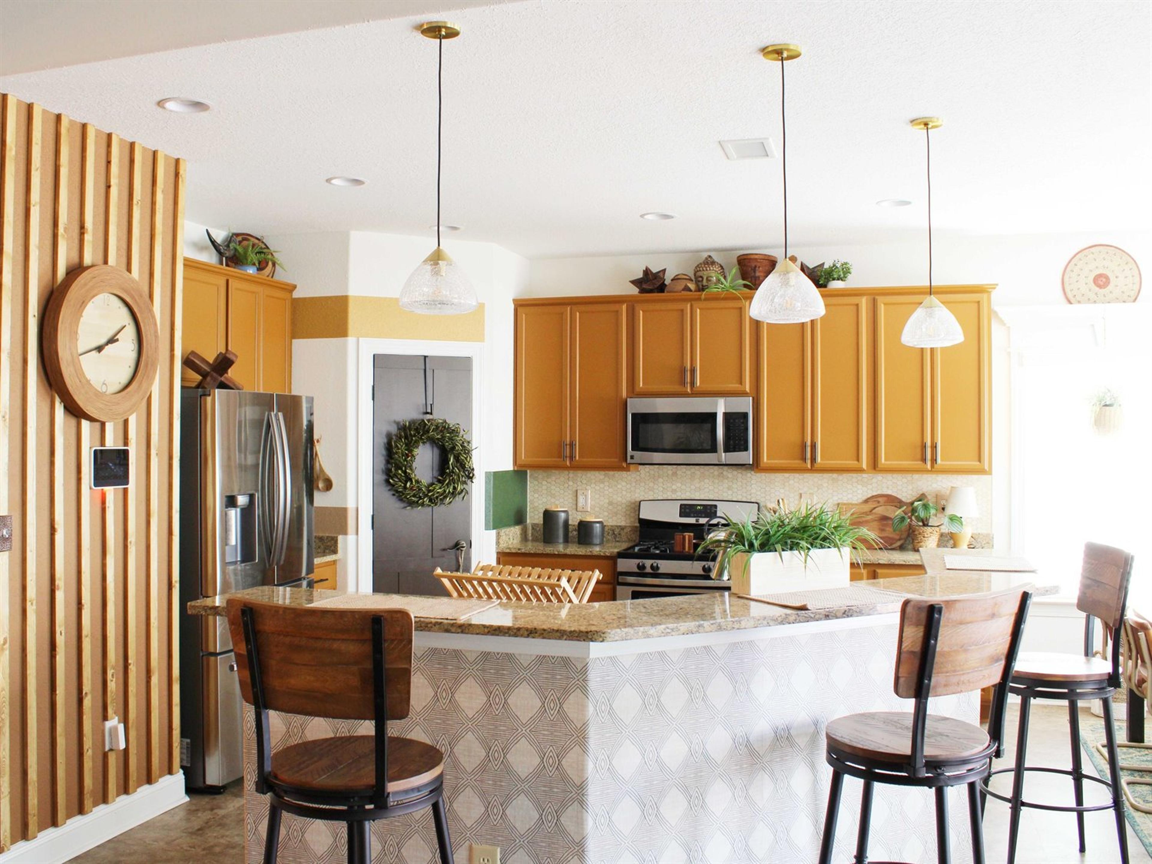 Mitzi Maya 1-Light Aged Brass Glass Mini Pendant