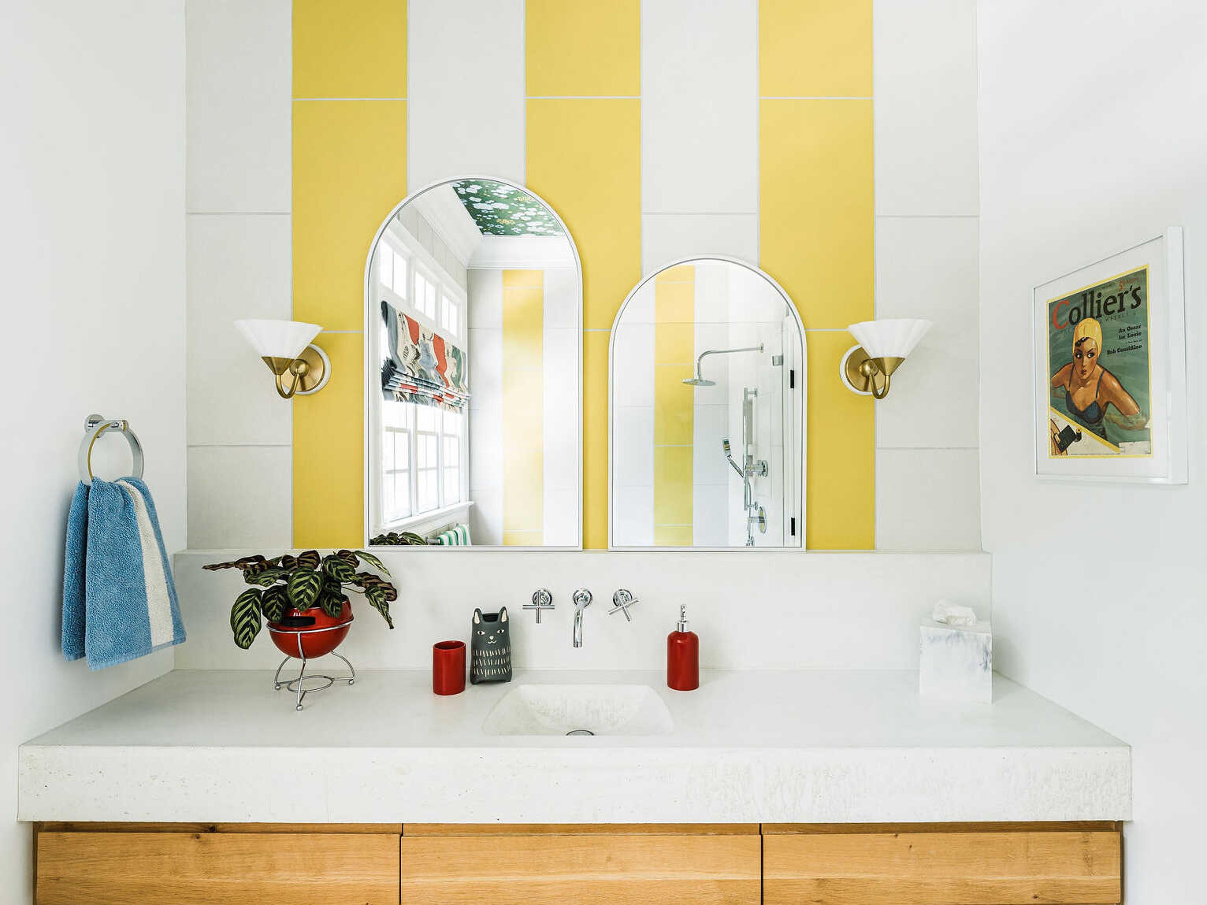 Mitzi Kelsey 1-Light Aged Brass Glass Wall Sconce