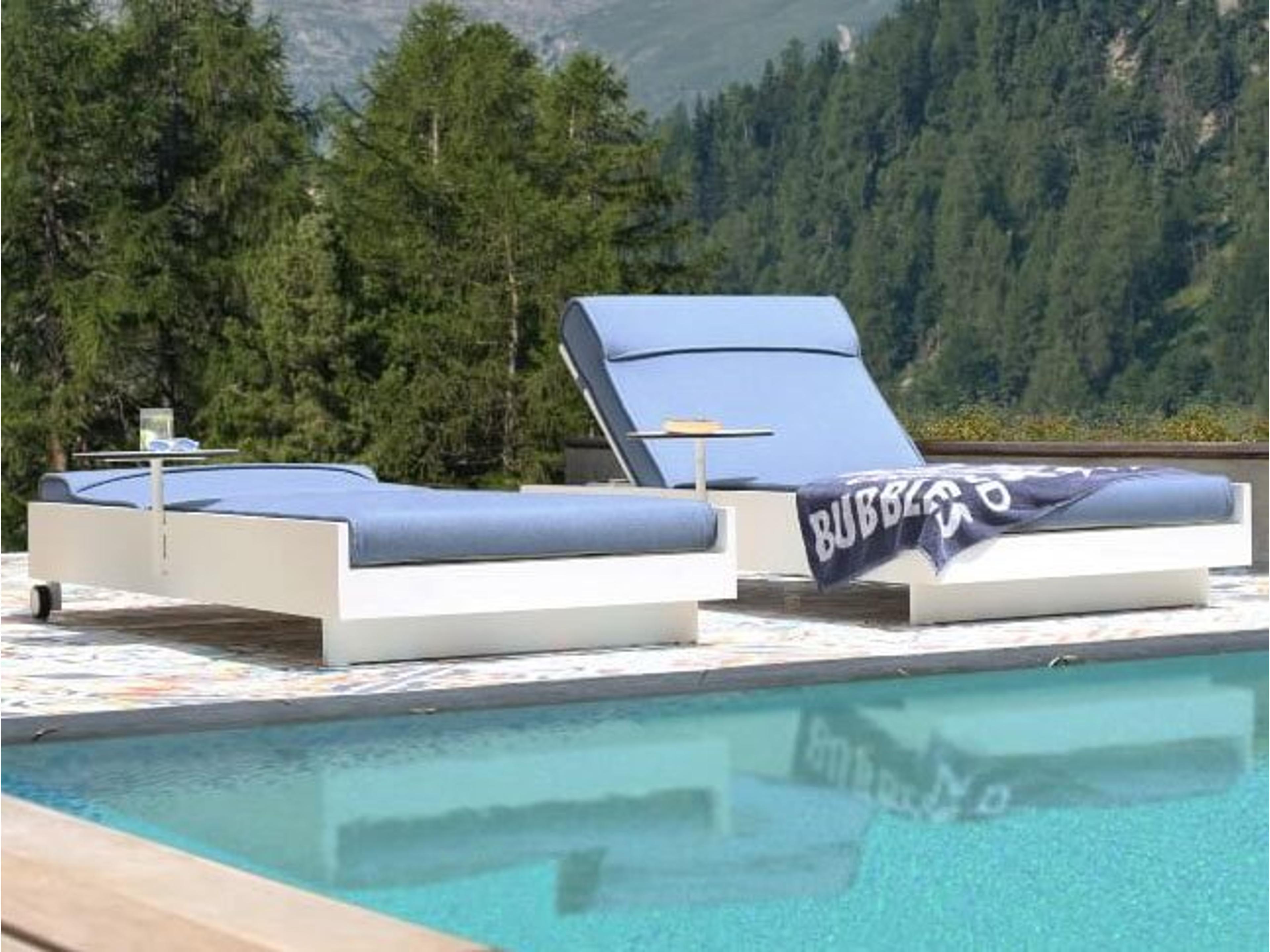 MamaGreen Boulevard Aluminum Outdoor Patio Lounge Set