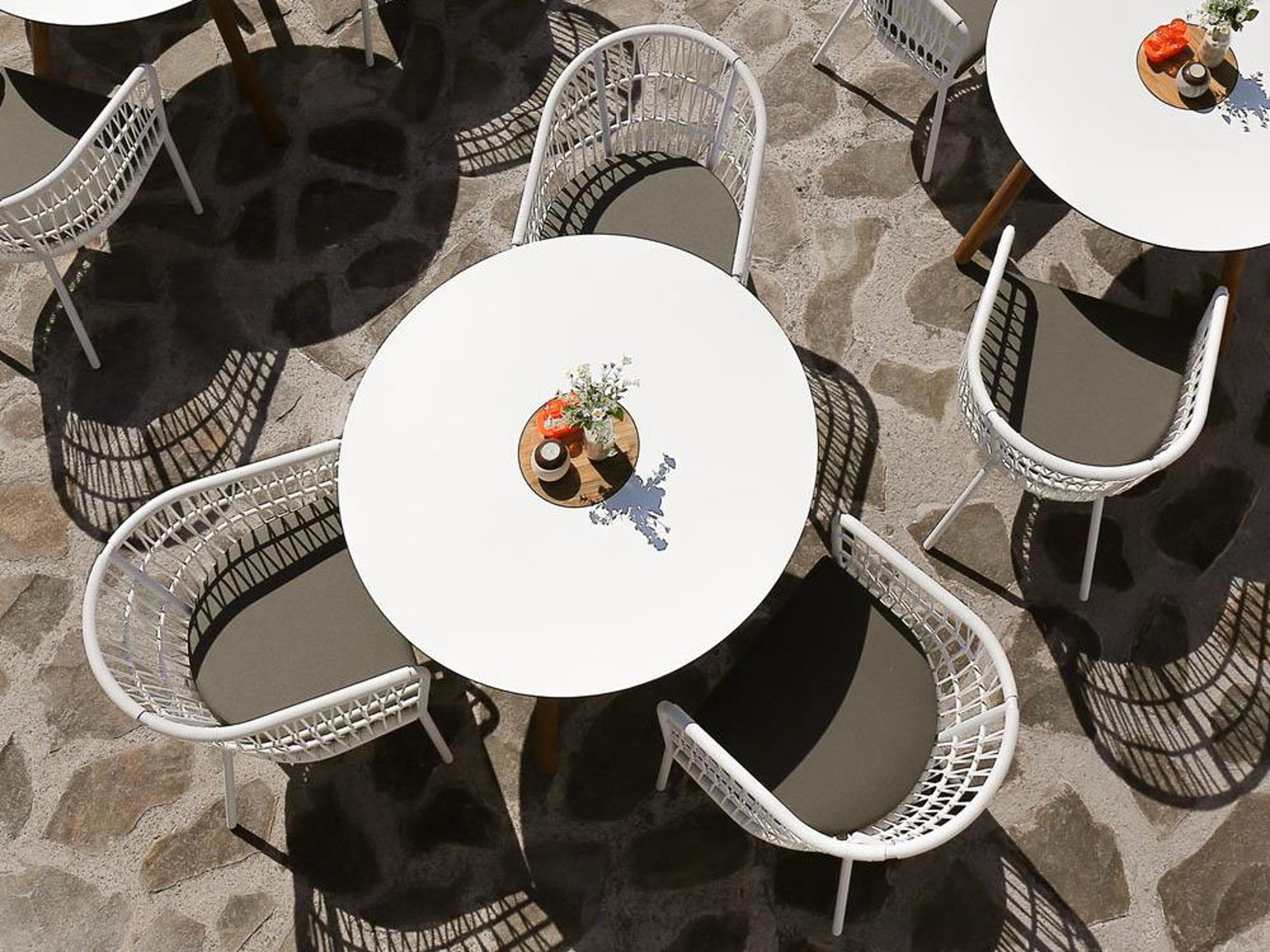 MamaGreen Bono Aluminum Teak Outdoor Dining Set