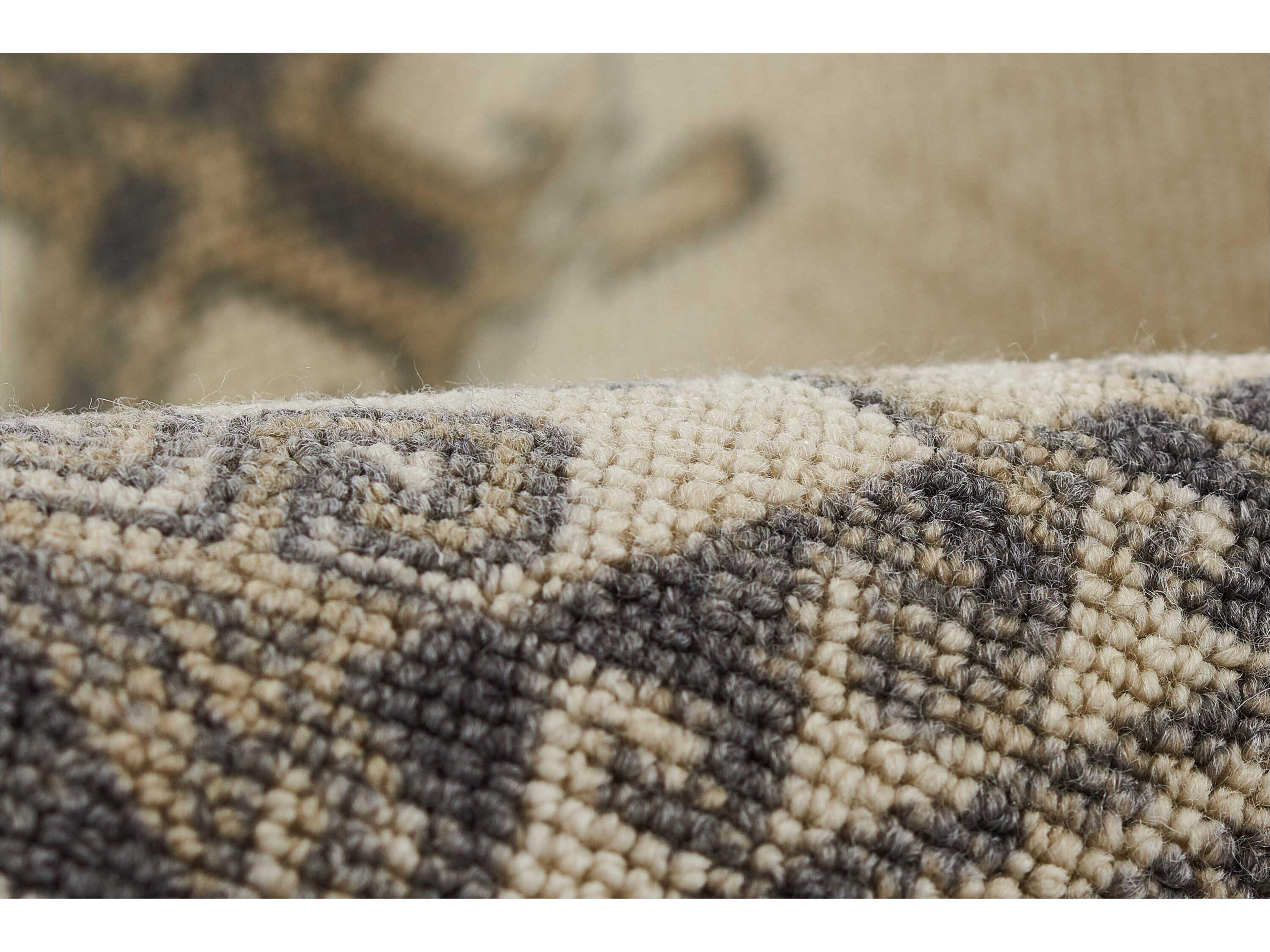 Momeni Anatolia Bordered Area Rug