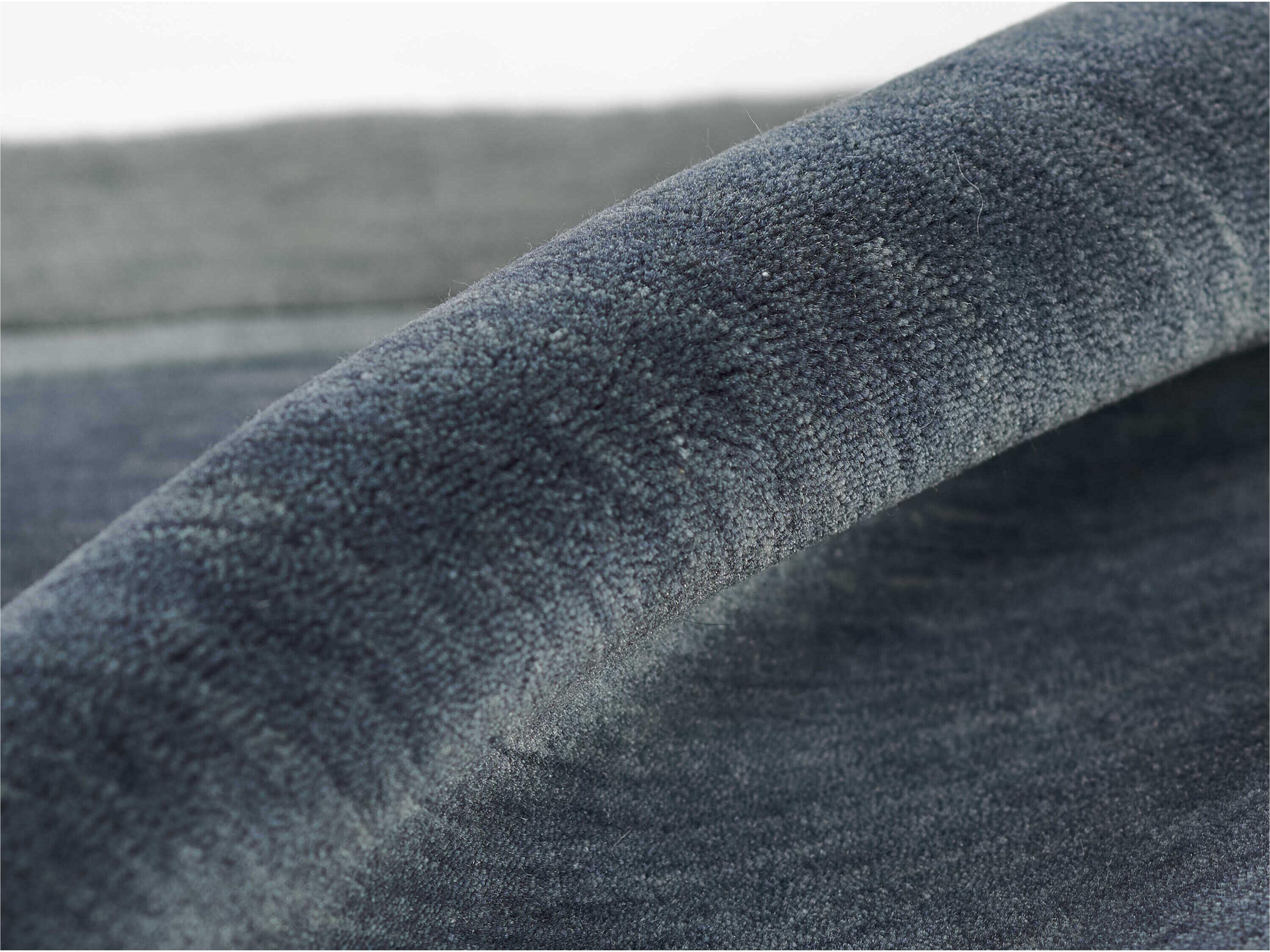 Momeni Beckton Bordered Area Rug