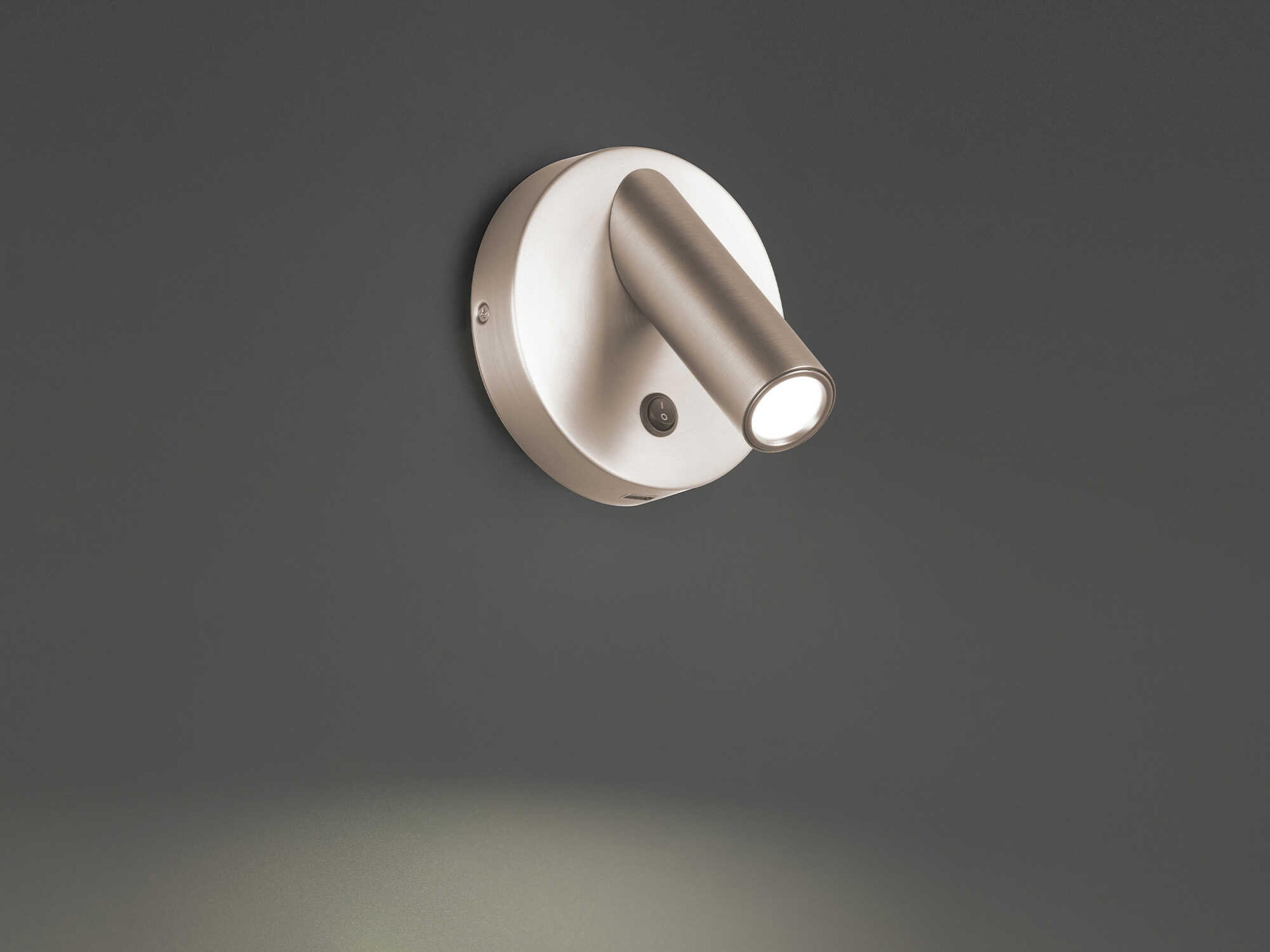 Modern Forms Aspire 1 - Light Reading