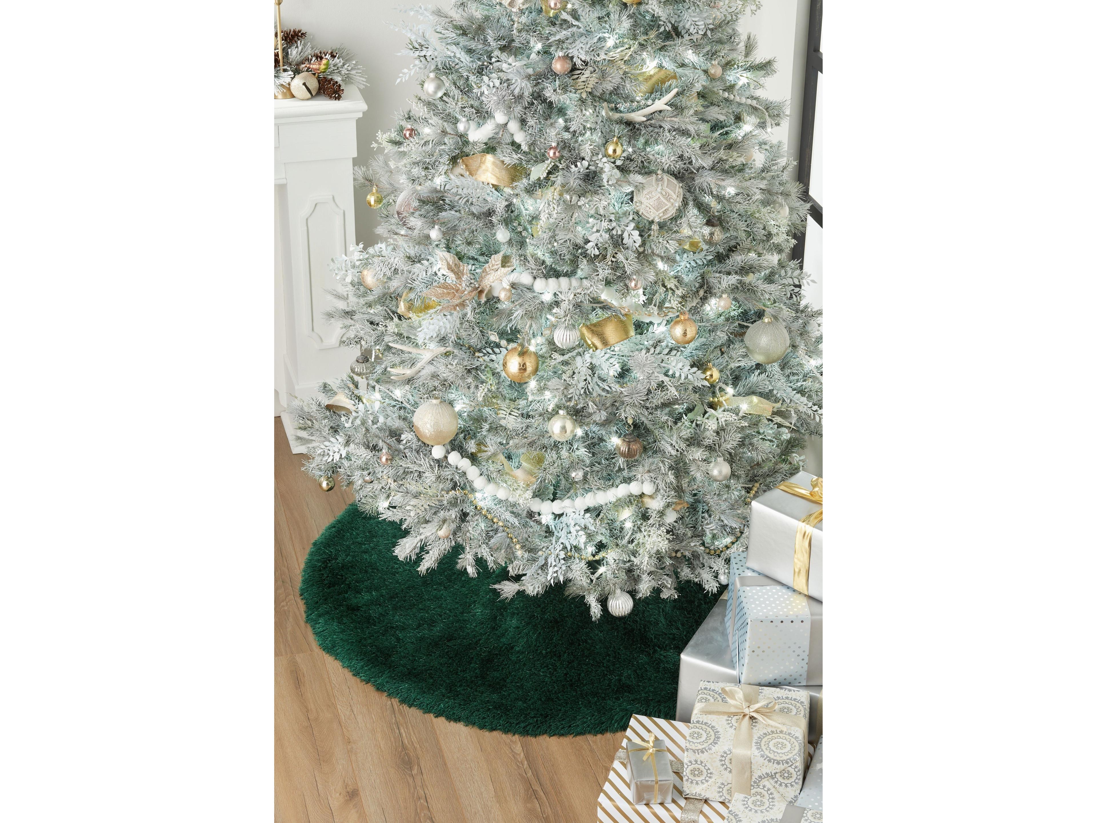 Momeni Green Furry Tree Skirt