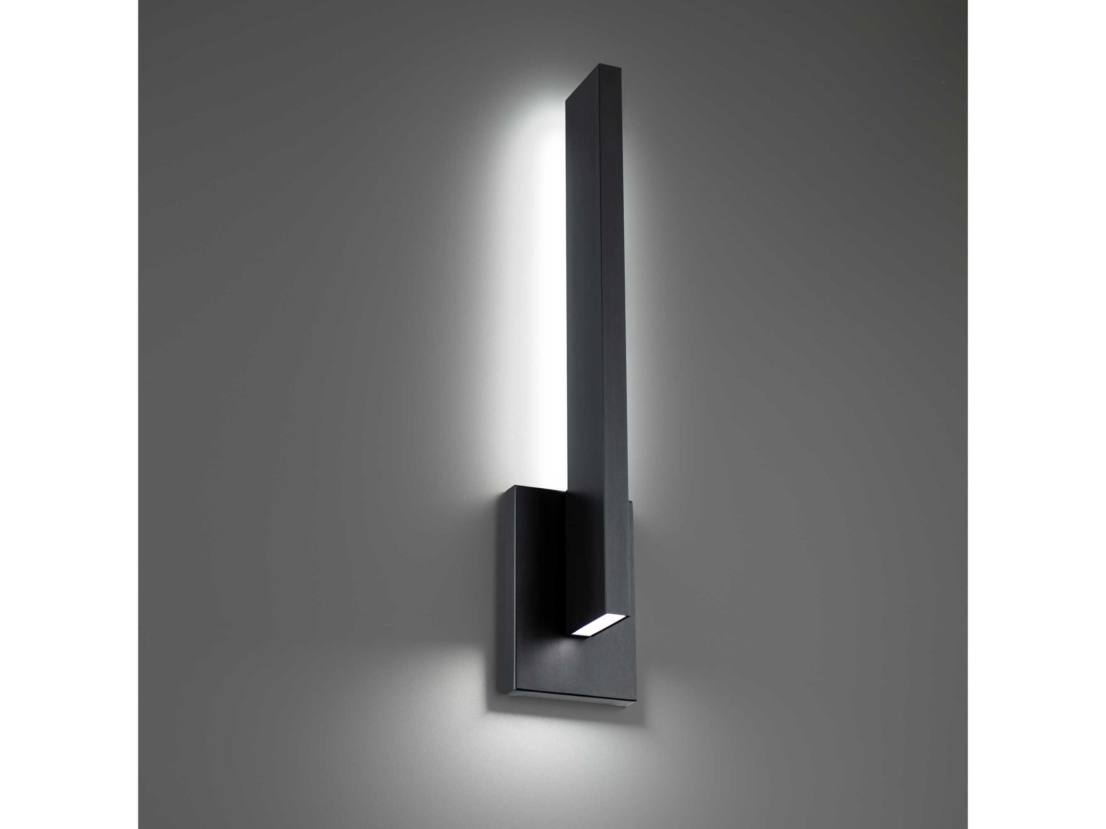Modern Forms Mako 2 - Light Outdoor Wall Light