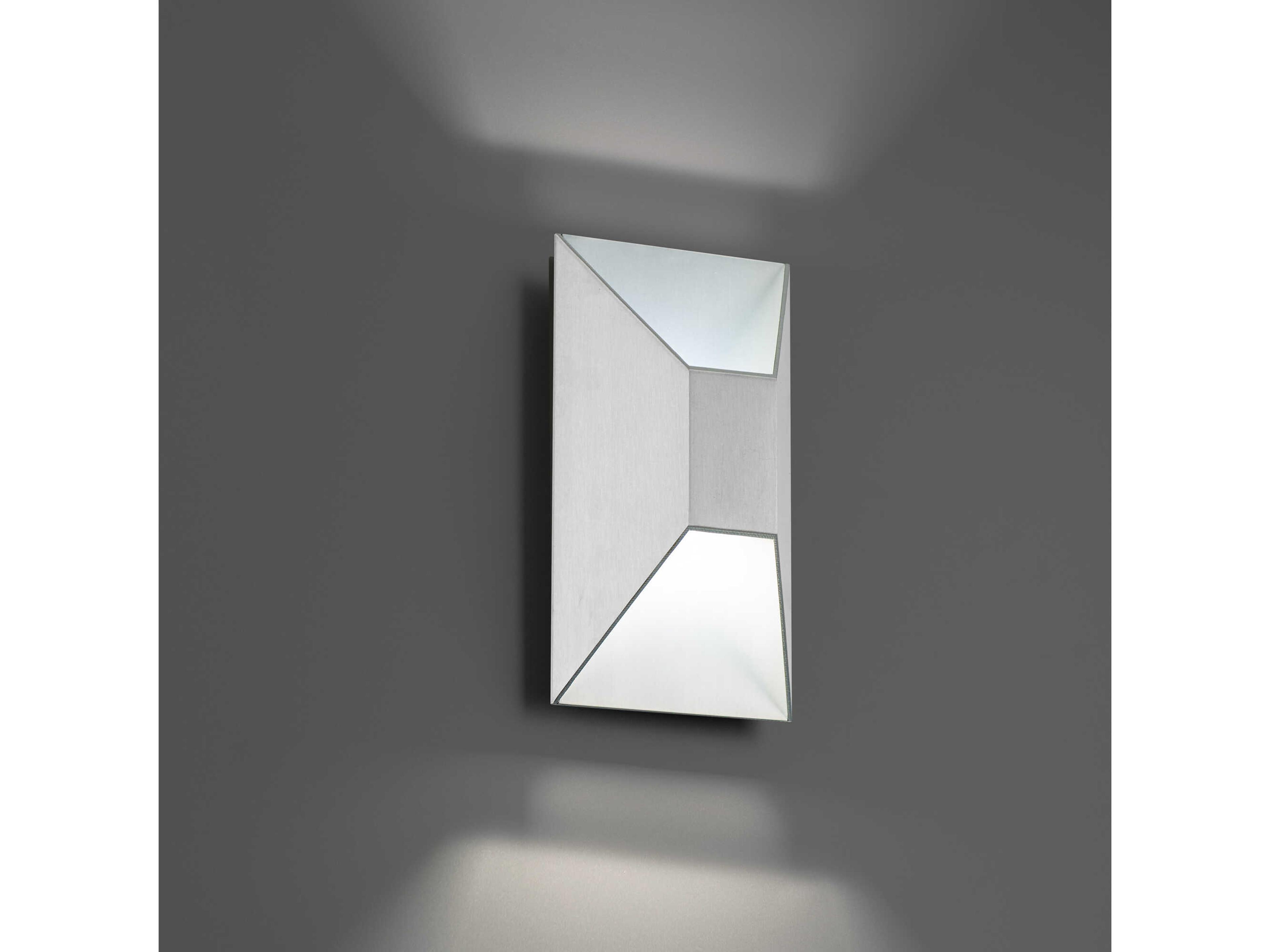 Modern Forms Maglev 2 - Light Outdoor Wall Light