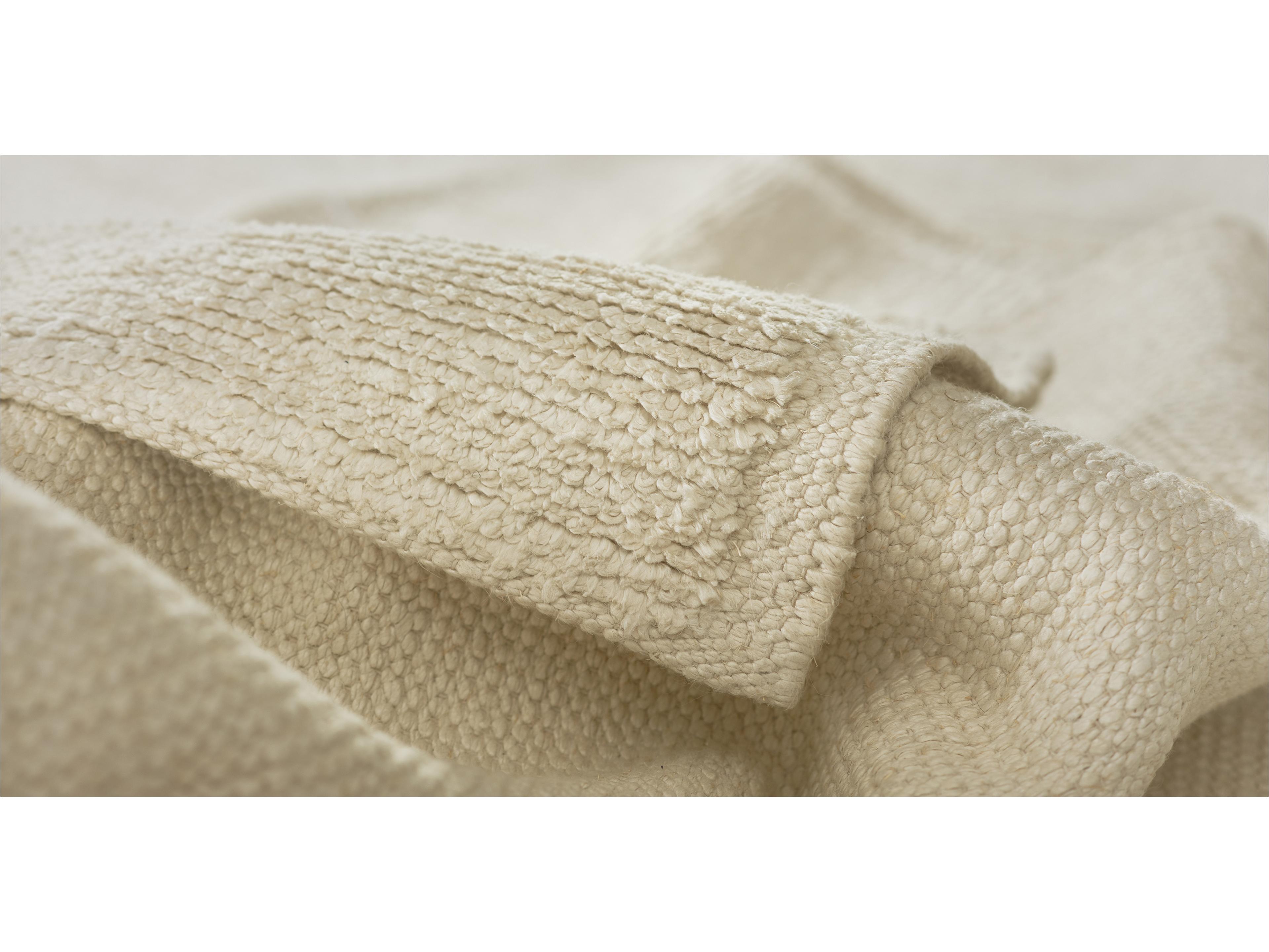 Momeni Tavira Area Rug