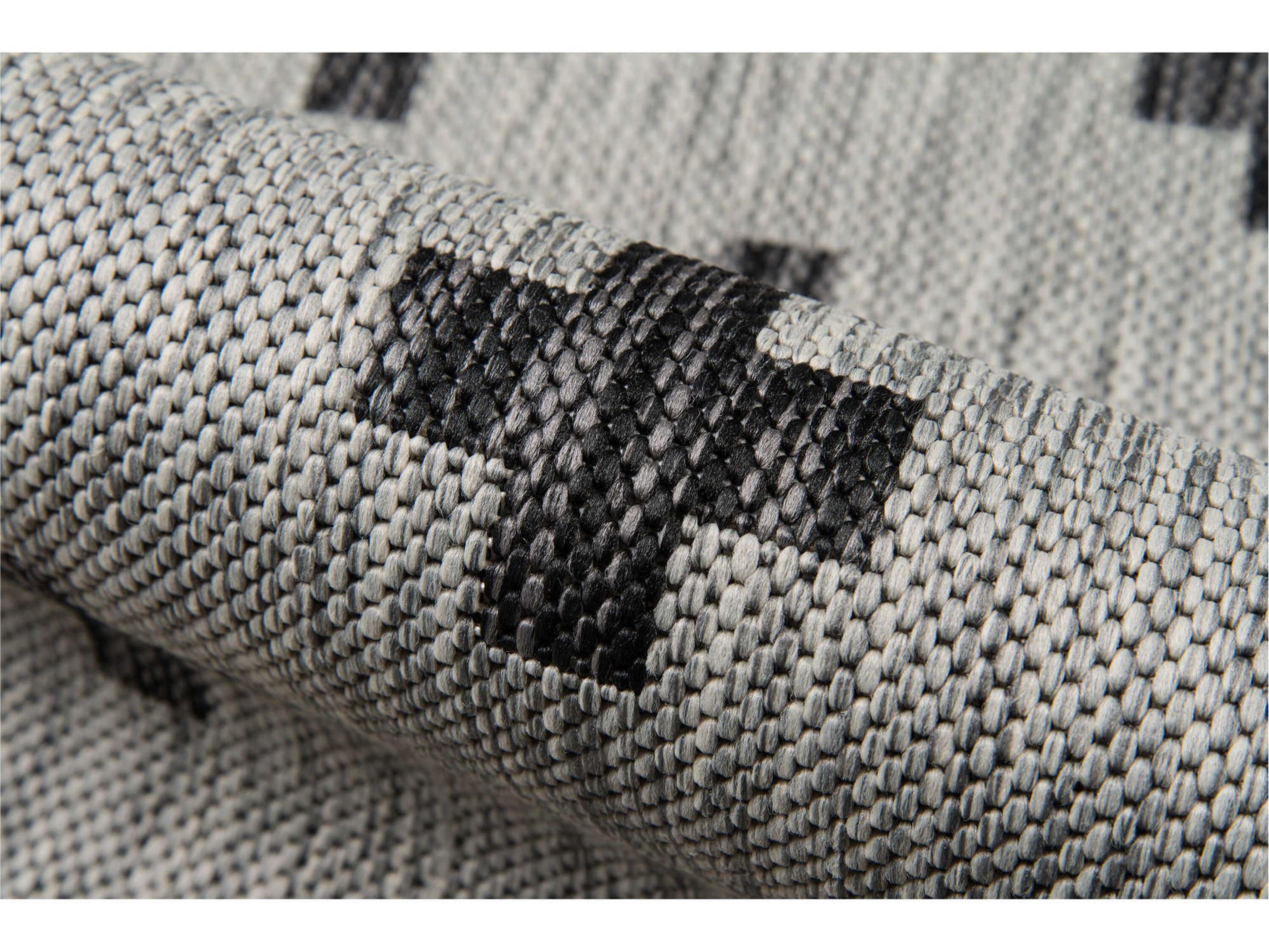 Momeni Villa Geometric Area Rug